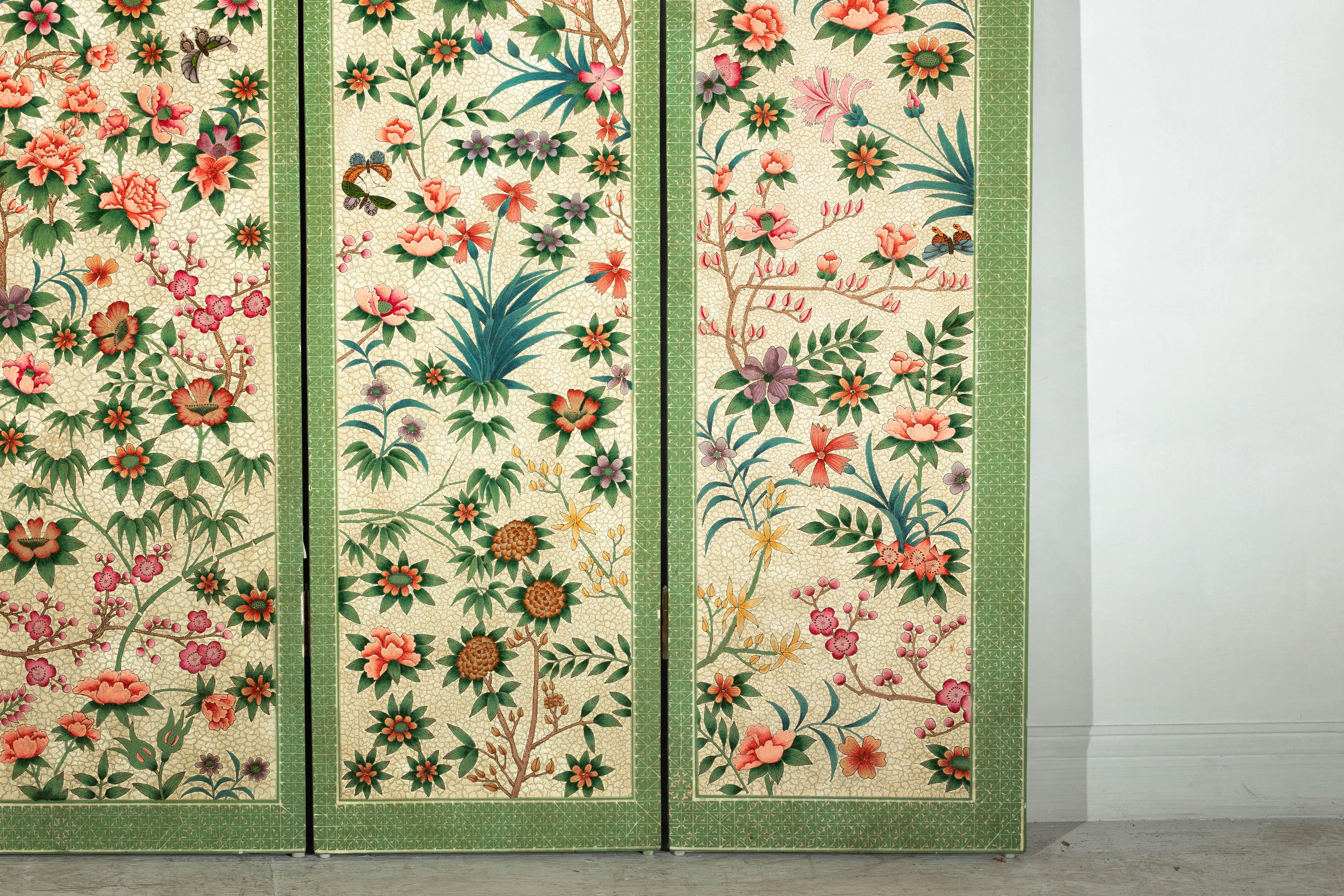Hand-Painted Floral Screen with Butterflies, Vintage Four-Panel Divider For Sale 4