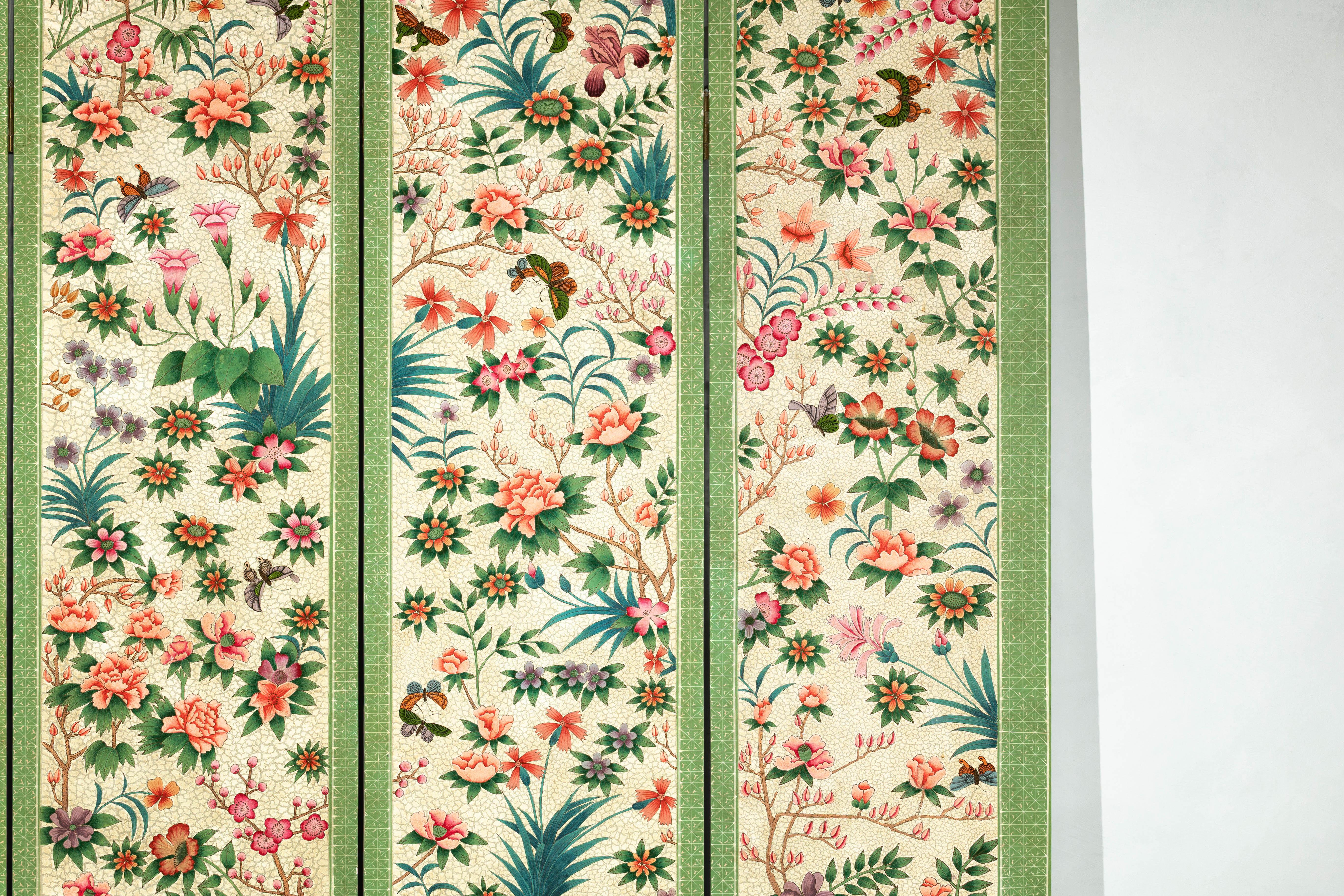 Hand-Painted Floral Screen with Butterflies, Vintage Four-Panel Divider For Sale 5