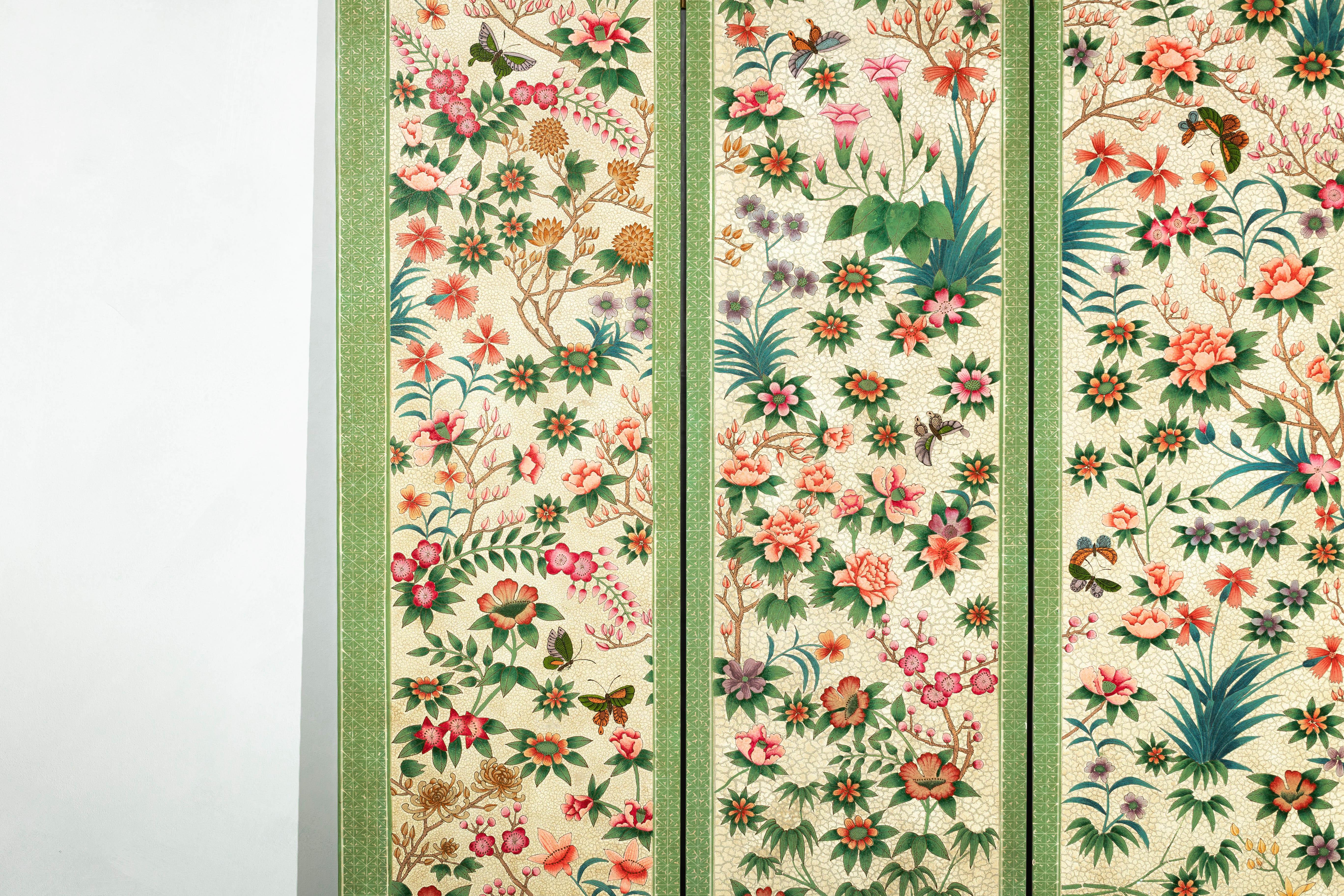 Hand-Painted Floral Screen with Butterflies, Vintage Four-Panel Divider For Sale 2