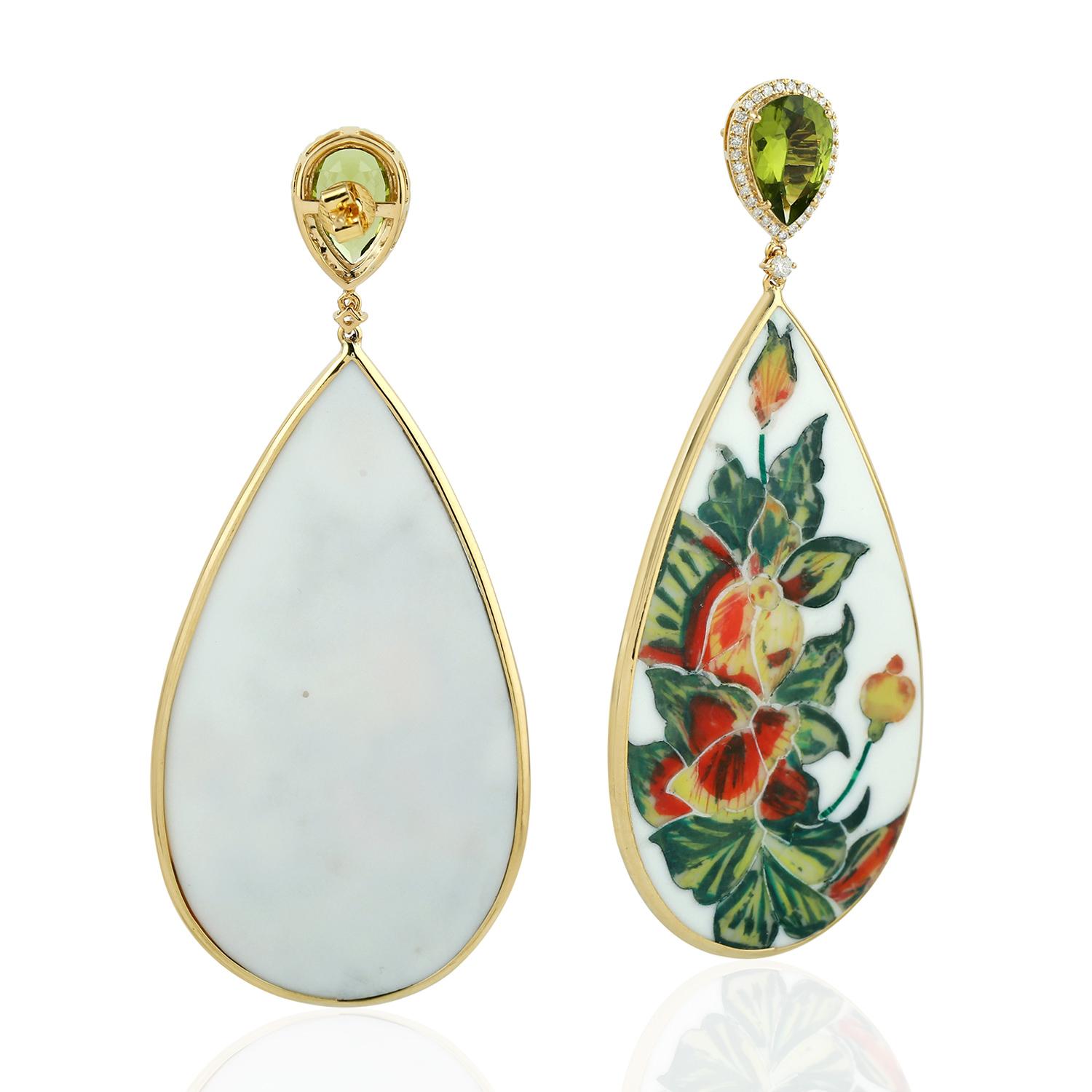 Art Deco Hand Painted Flower Painting On pear Shaped Bakelite Earrings With Peridot For Sale