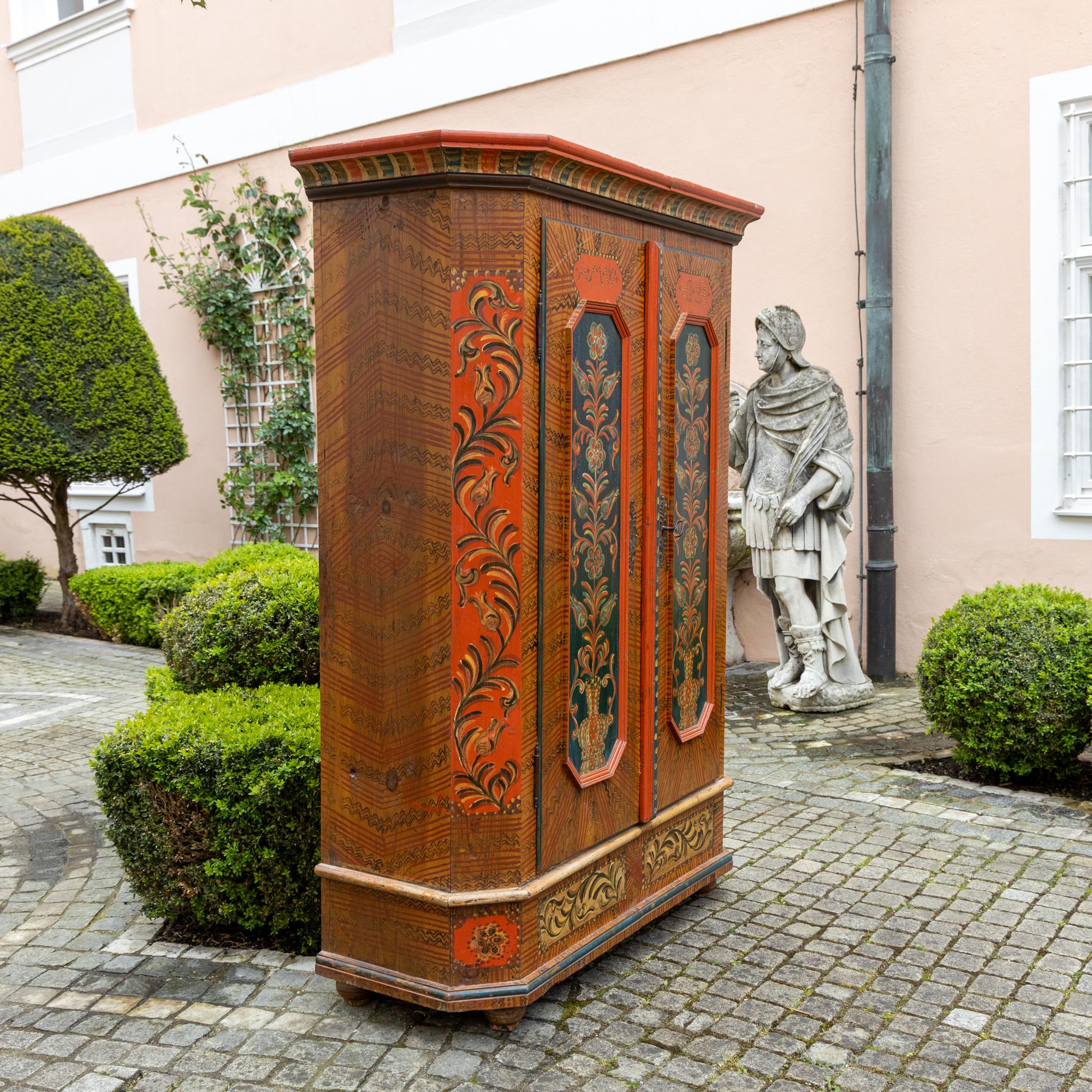 Armoire popolare dipinto a mano, Germania meridionale, datato 1824 e monogramma AMW in vendita 5