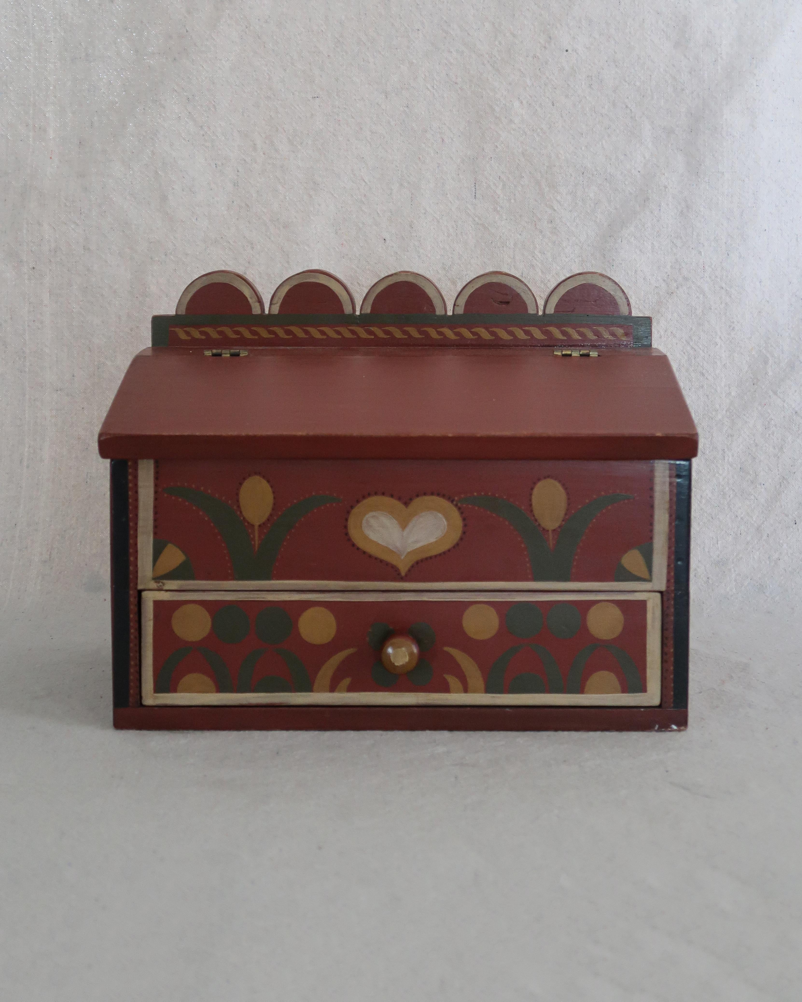 Caja de arte popular pintada a mano Arte popular en venta