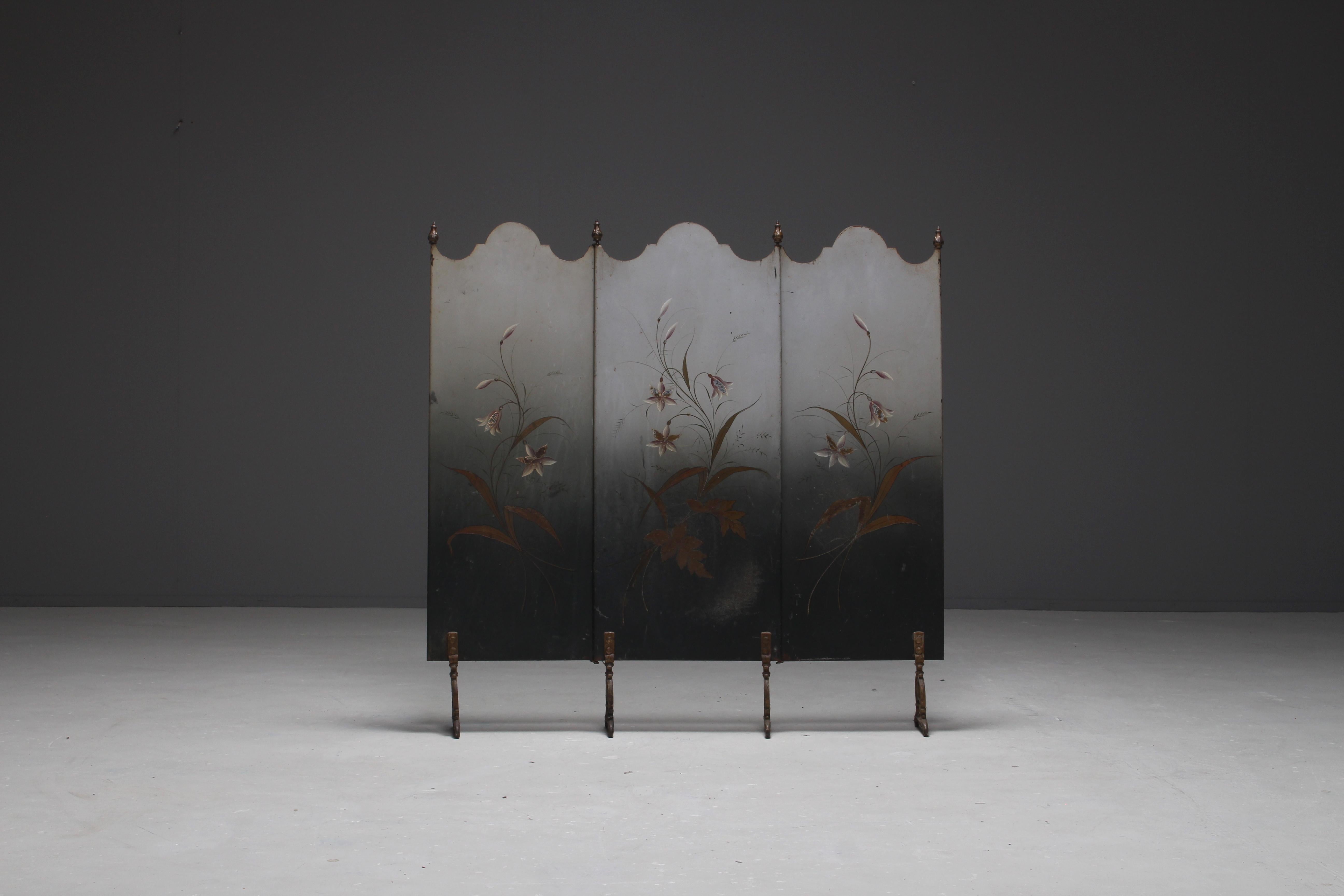 Hand Painted French Art Nouveau Fire Screen, circa 1910 For Sale 2