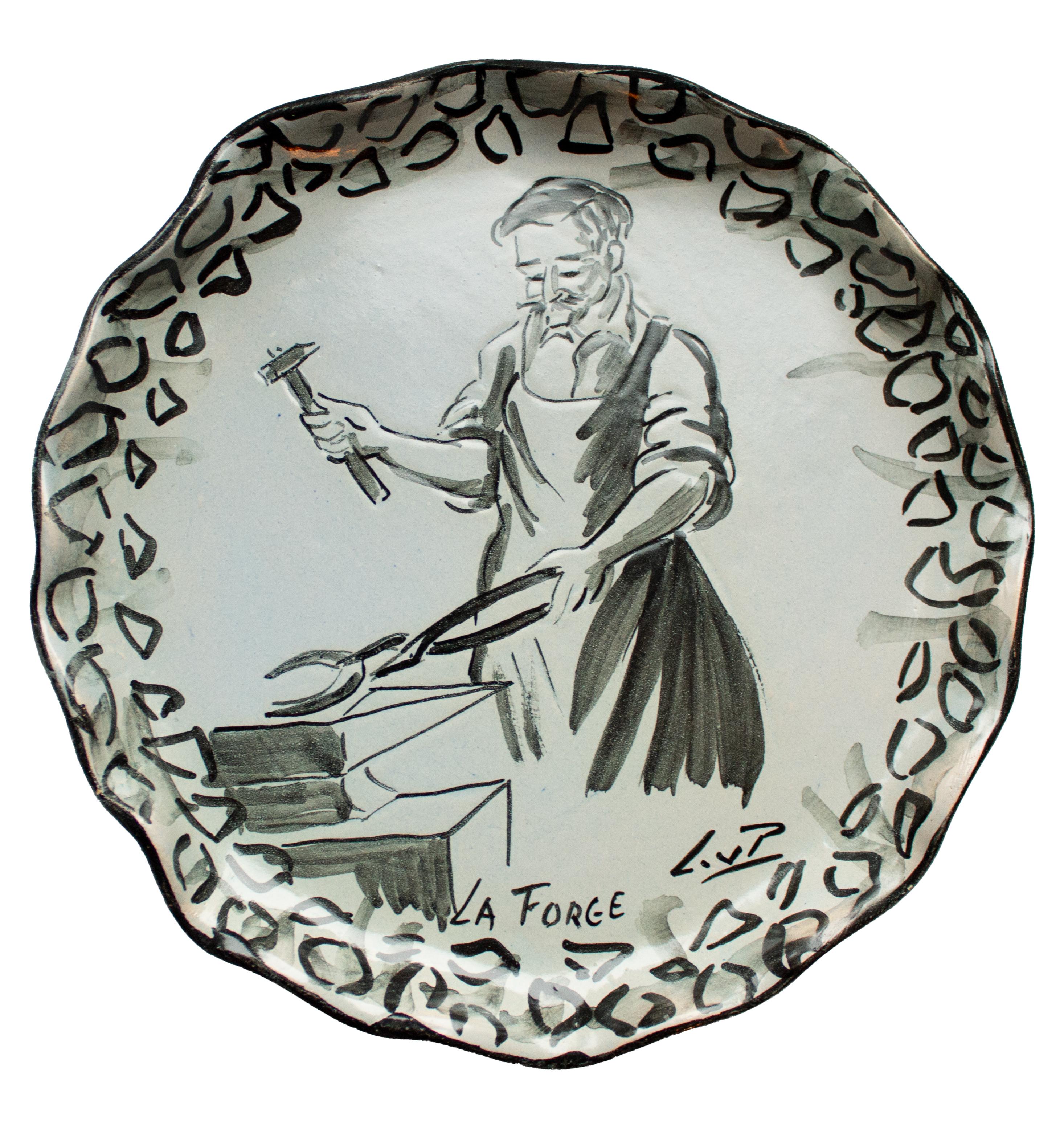 Rustique Assiettes de campagne peintes à la main célébrant l'artisanat rural en noir et gris en vente