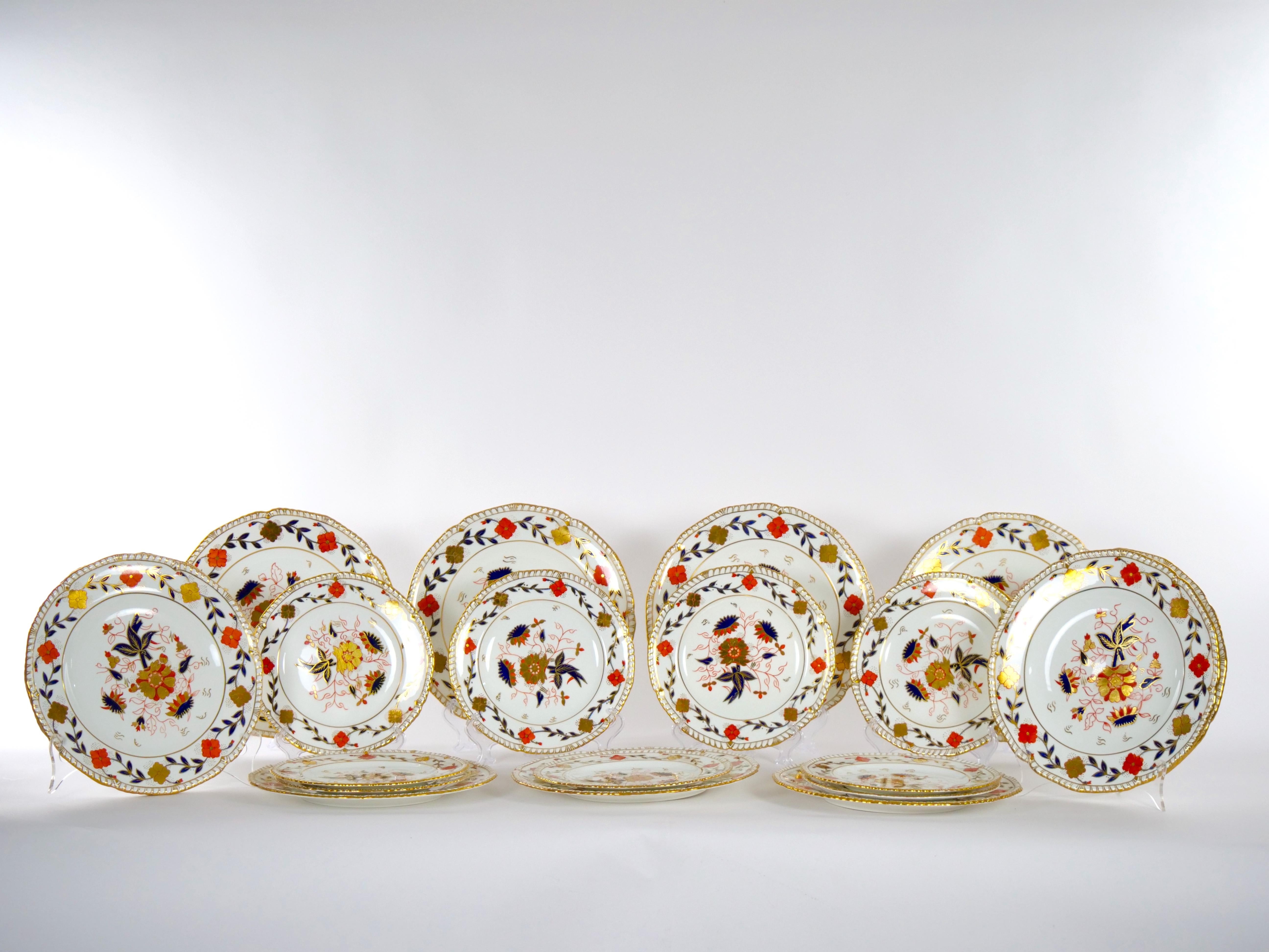 Hand Painted & Gilt Floral English Royal Crown Derby Dinner Service / 10 People. In Good Condition In Tarry Town, NY