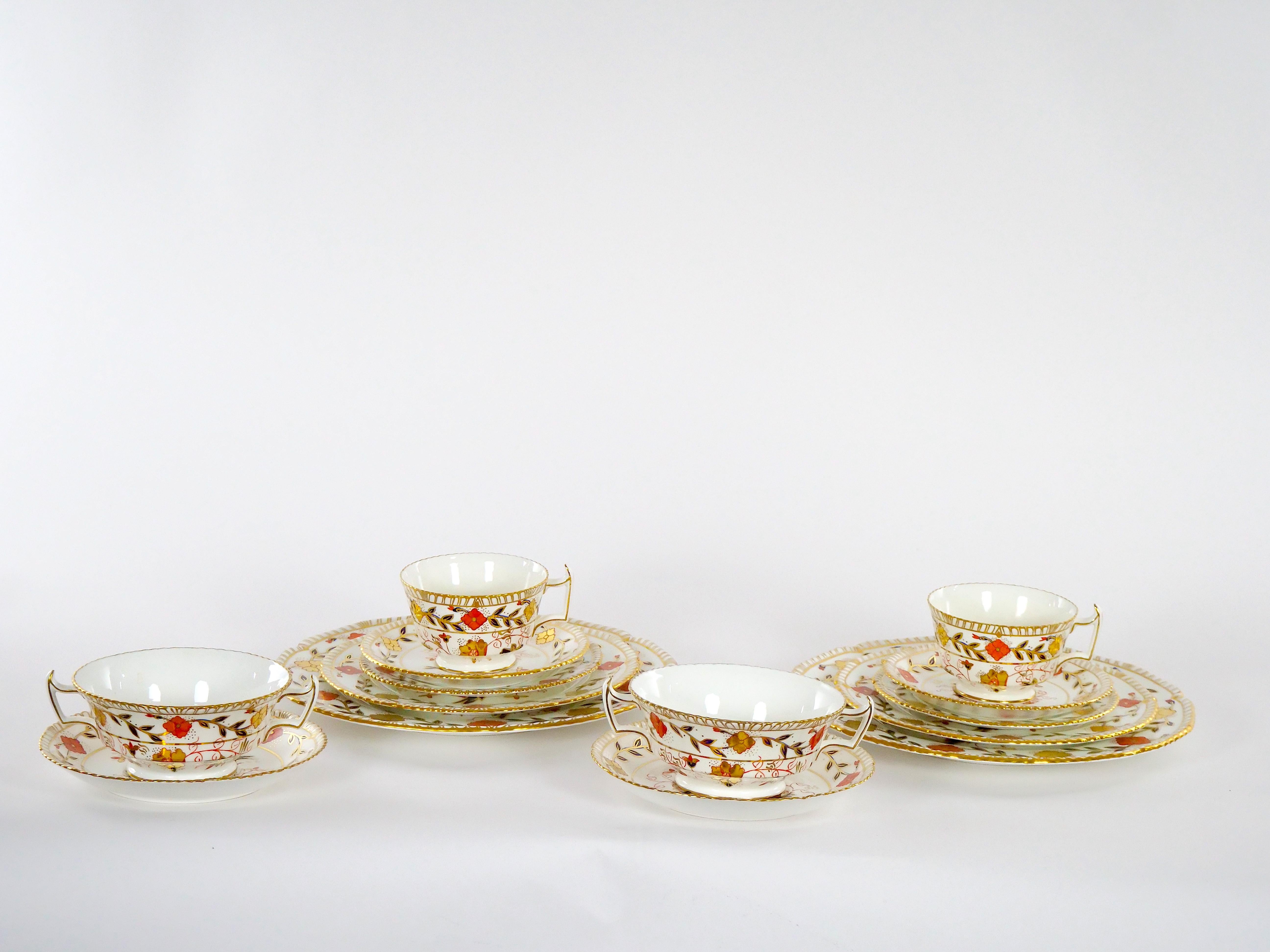 Hand Painted & Gilt Floral English Royal Crown Derby Dinner Service / 10 People. 1