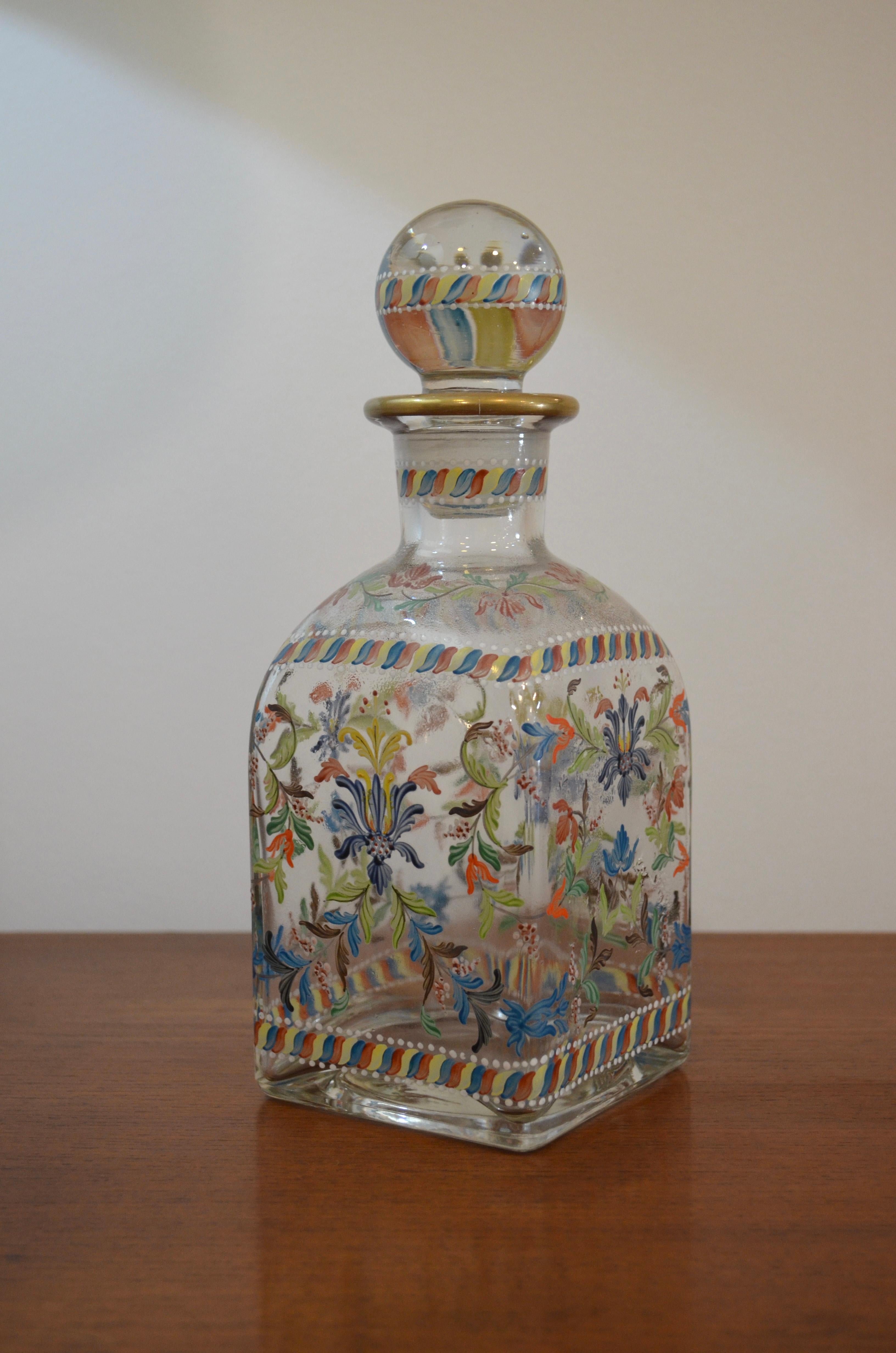 Decantador de vidrio pintado a mano, Portugal, años 50 Pintado a mano en venta