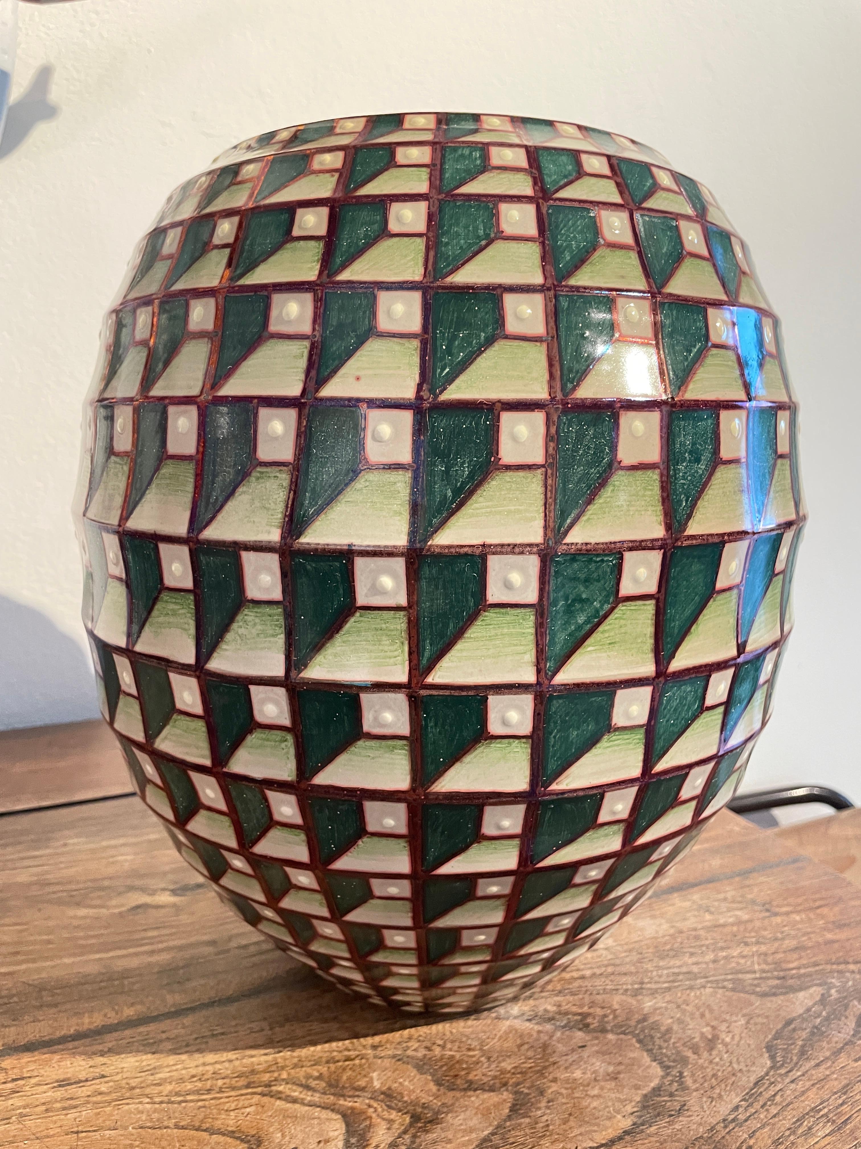 Ceramica Dipinto a mano  Vaso in ceramica verde di Bottega Vignoli Italia Maiolica Contemporanea in vendita