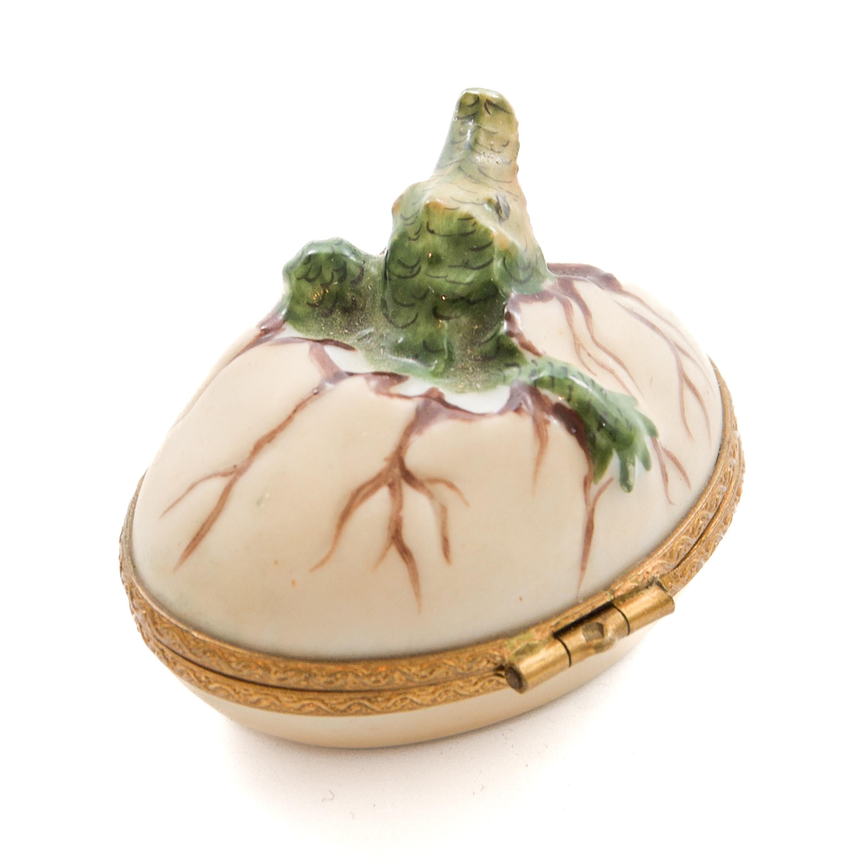 Hand-Painted Hatching Baby Crocodile Porcelain Limoges Box, France For Sale 1