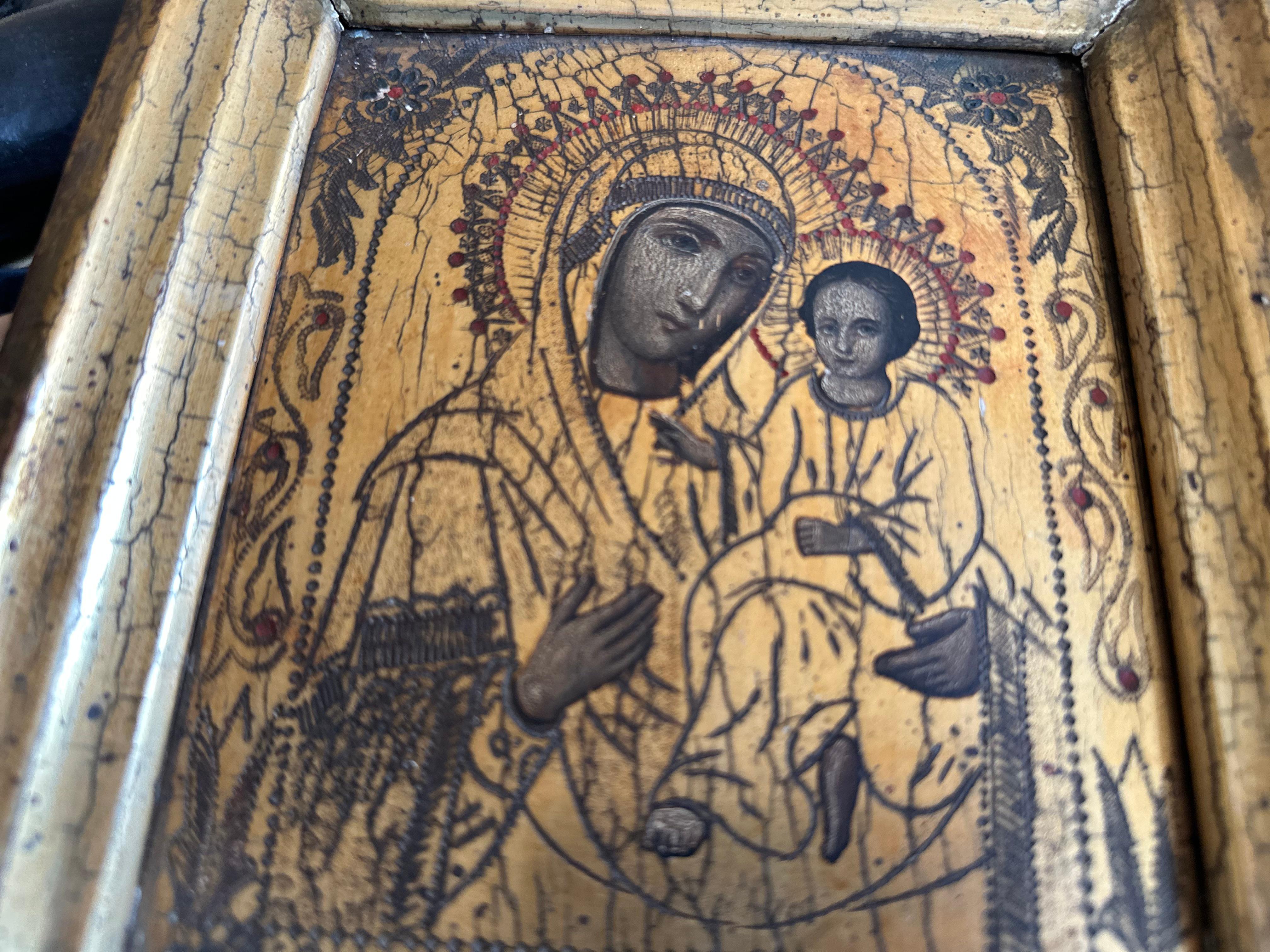 Hand-Painted Icon of the Madonna, Mid-19th Century For Sale 11