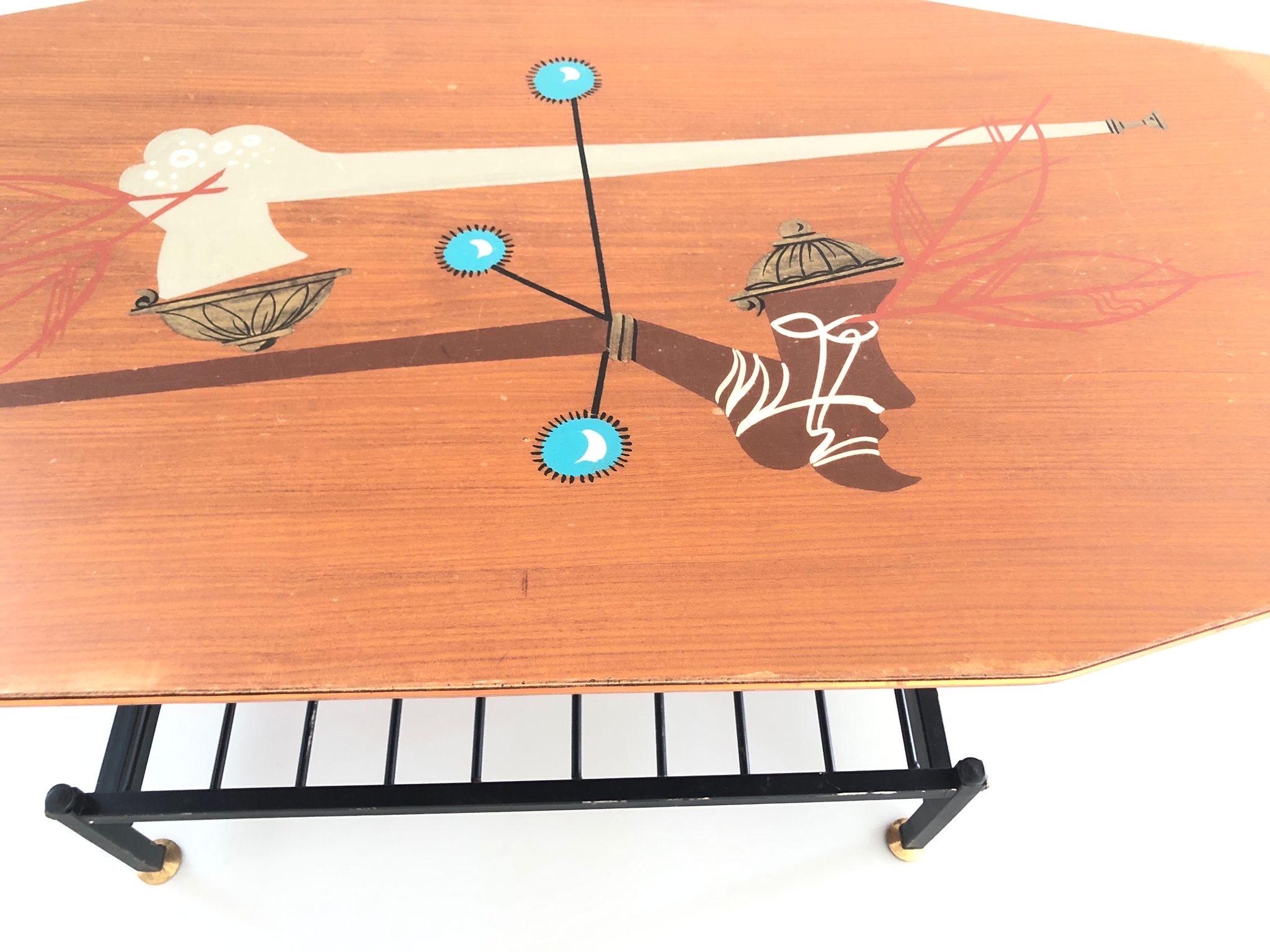 Hand-painted Illustrated Wood Coffee or Center Table, 1950s, Italy For Sale 4
