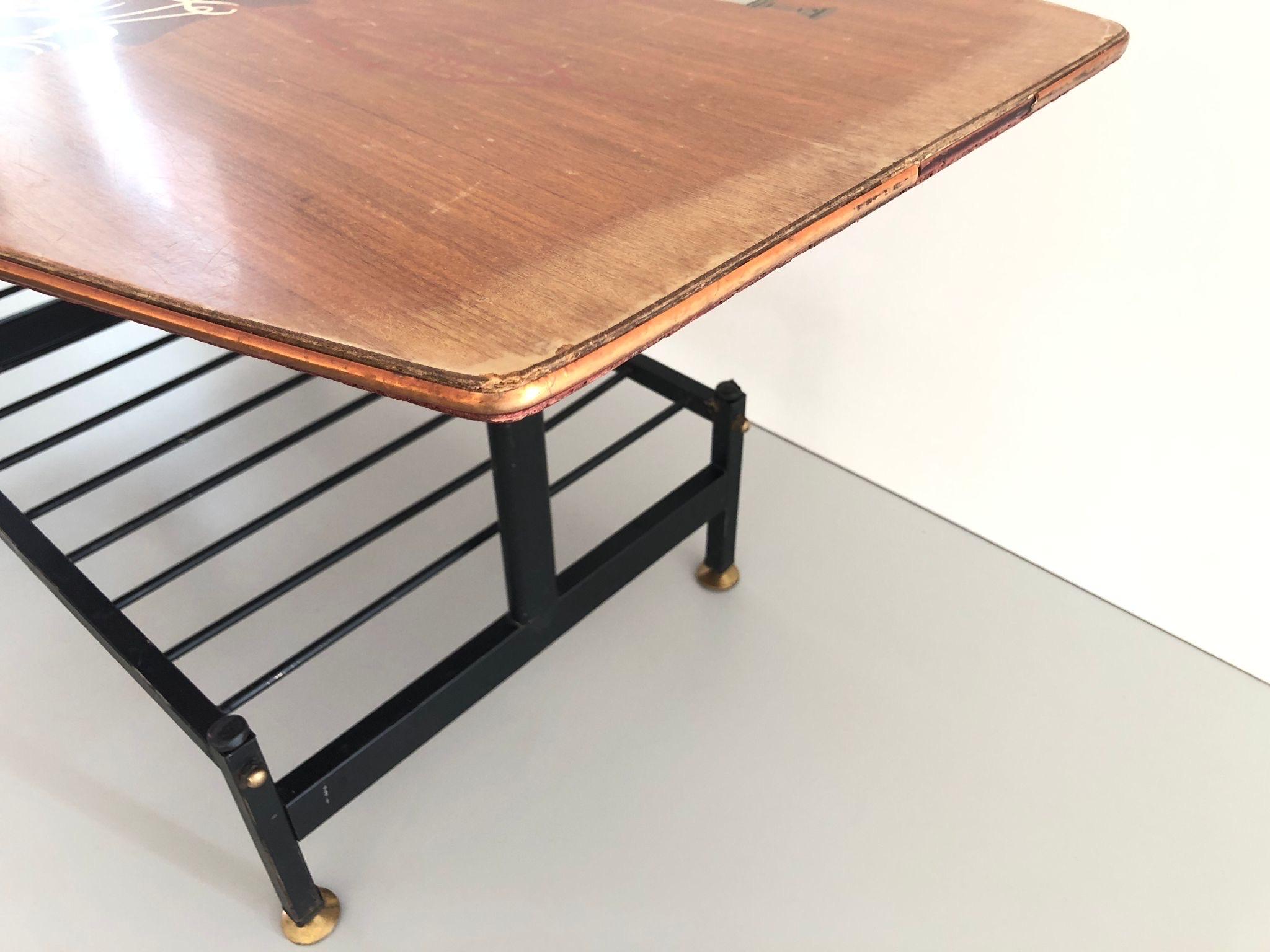 Mid-Century Modern Hand-painted Illustrated Wood Coffee or Center Table, 1950s, Italy For Sale
