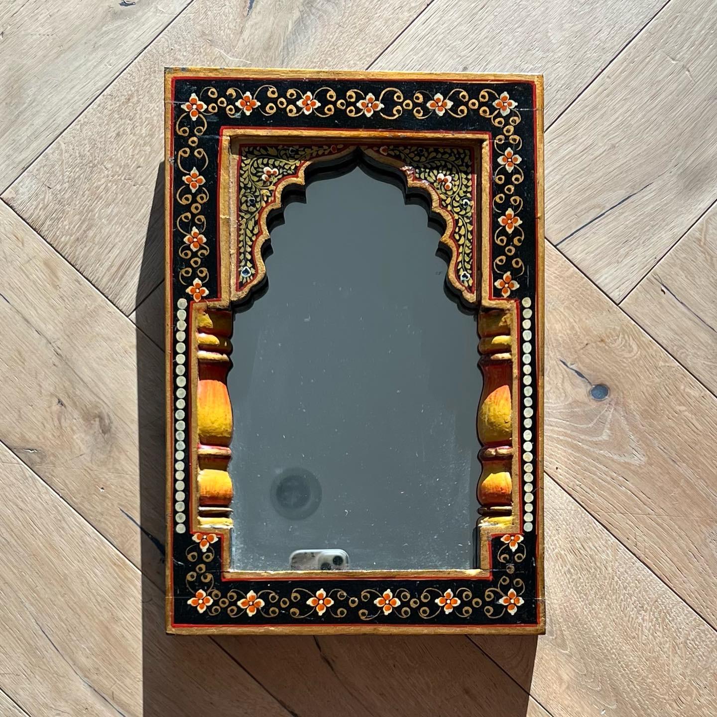 Hand-Painted Indian Archway Mirror, 1940s For Sale 3