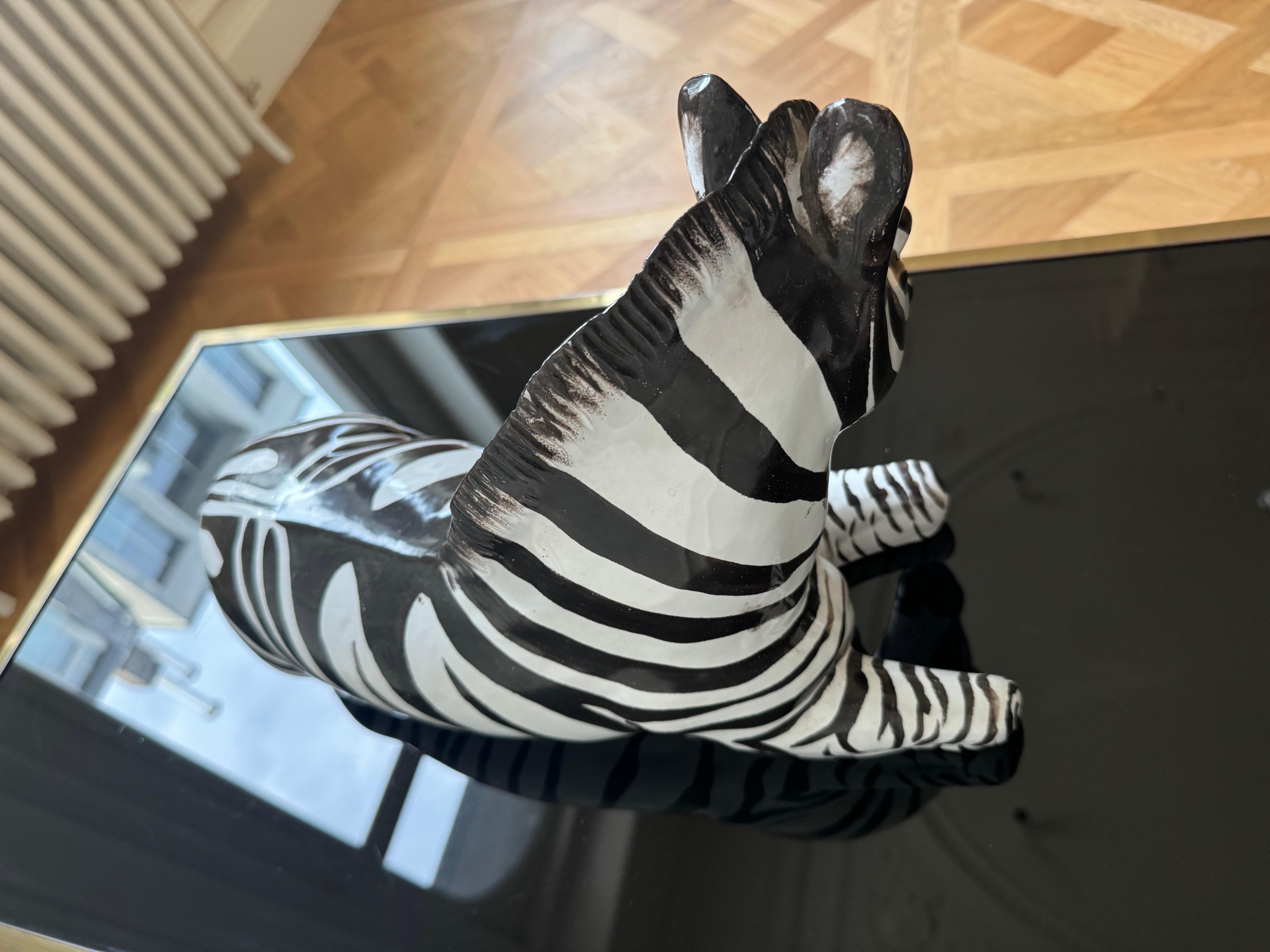 Céramique Sculpture zébrée en céramique italienne peinte à la main, années 1960 en vente