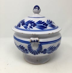 Hand Painted Italian Deruta Pottery Tureen