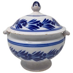 Hand Painted Italian Deruta Pottery Tureen