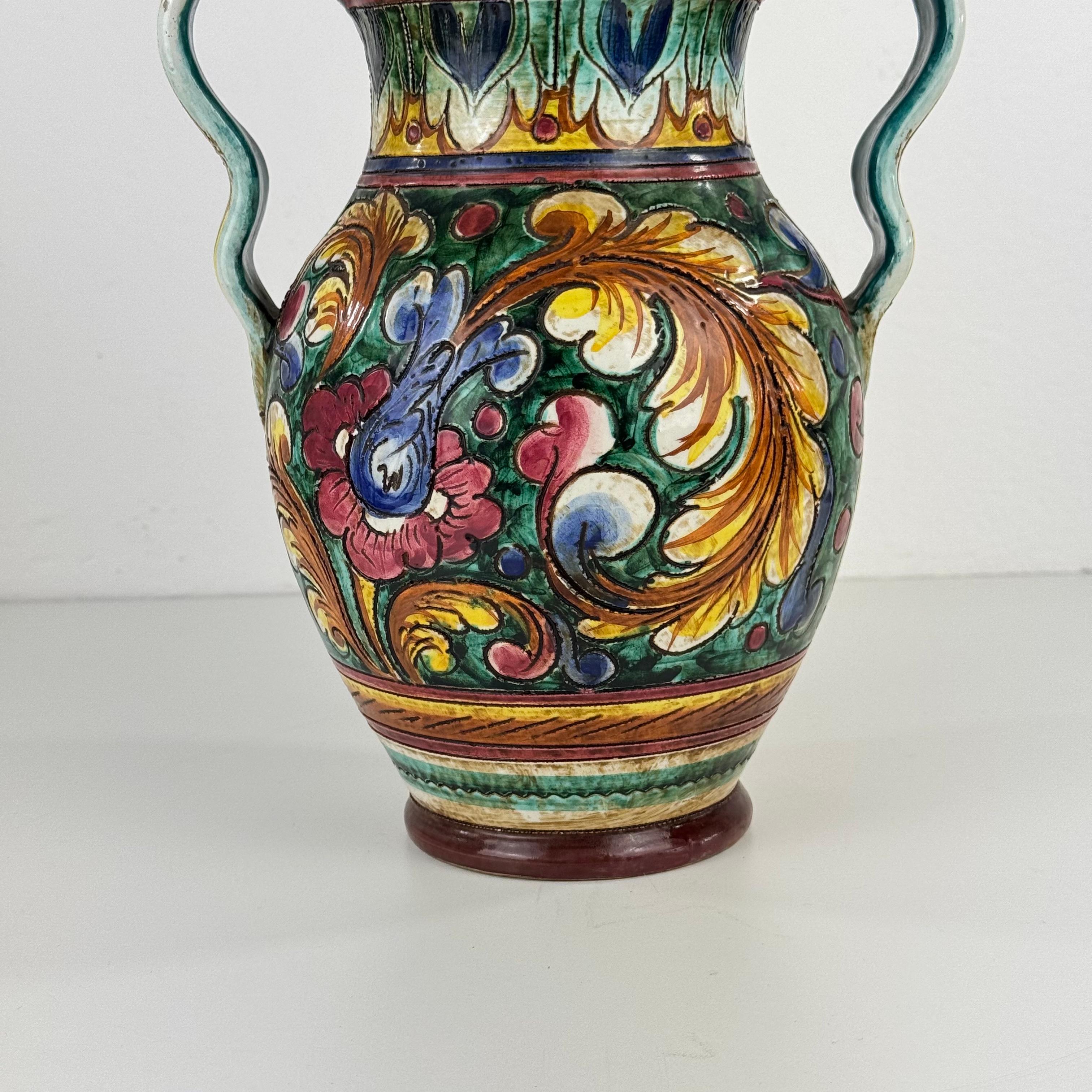 Fait main Vase en majolique italienne peint à la main d'Orvieto, signé 