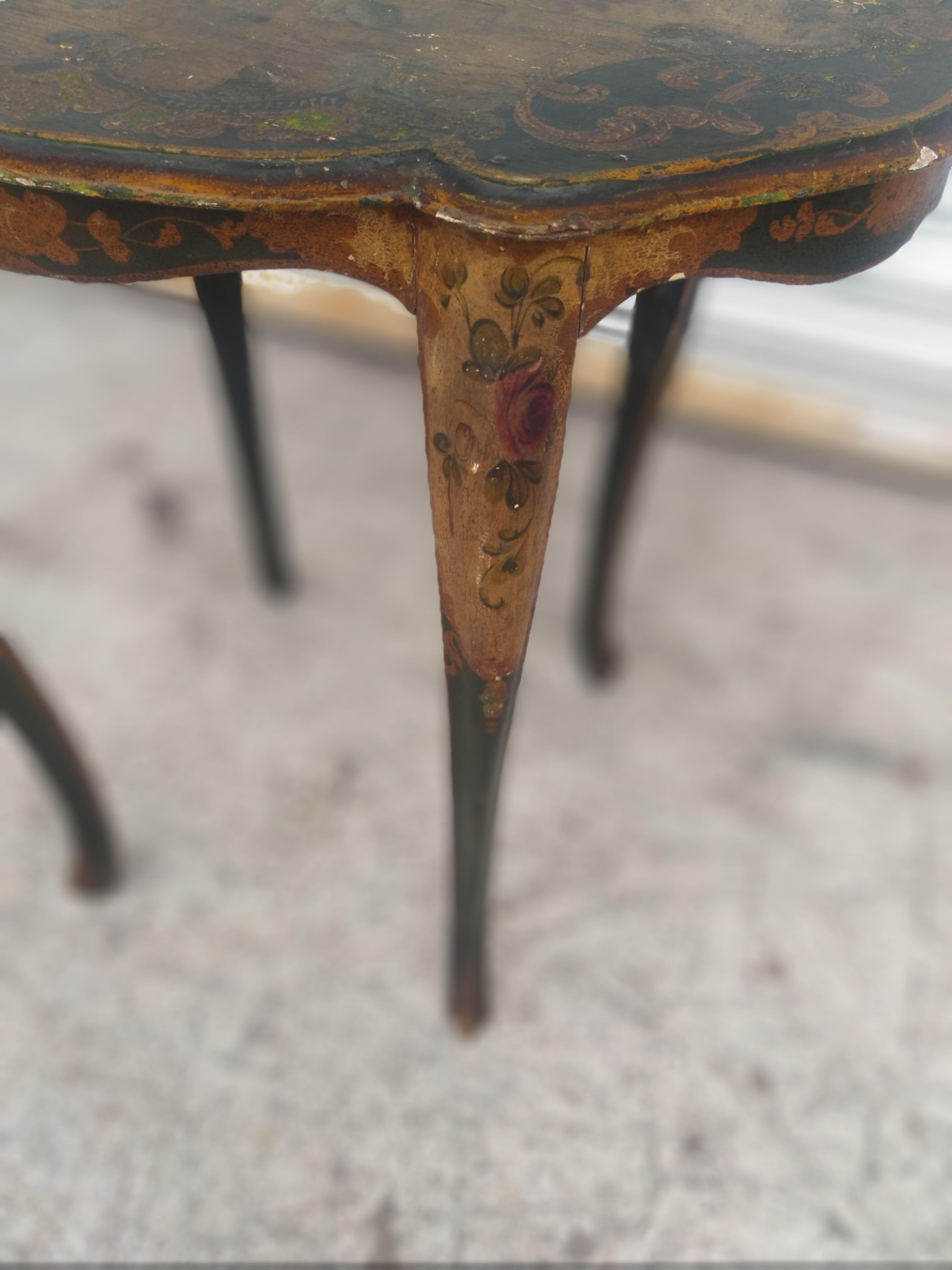 Handbemalter italienischer ovaler Tisch im neoklassischen Stil im Angebot 2