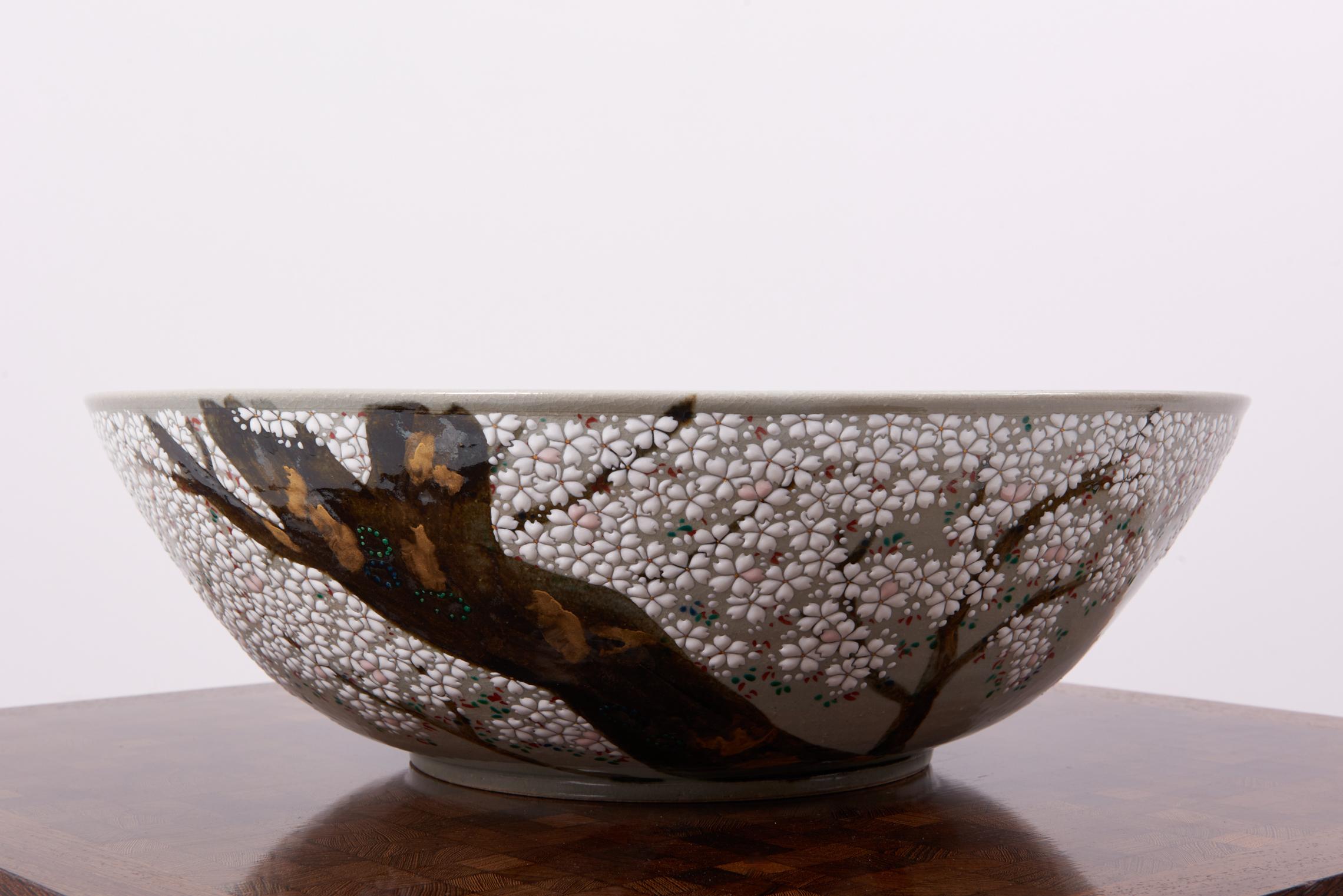 Hand Painted Japanese Ceramic Bowl, New For Sale 10