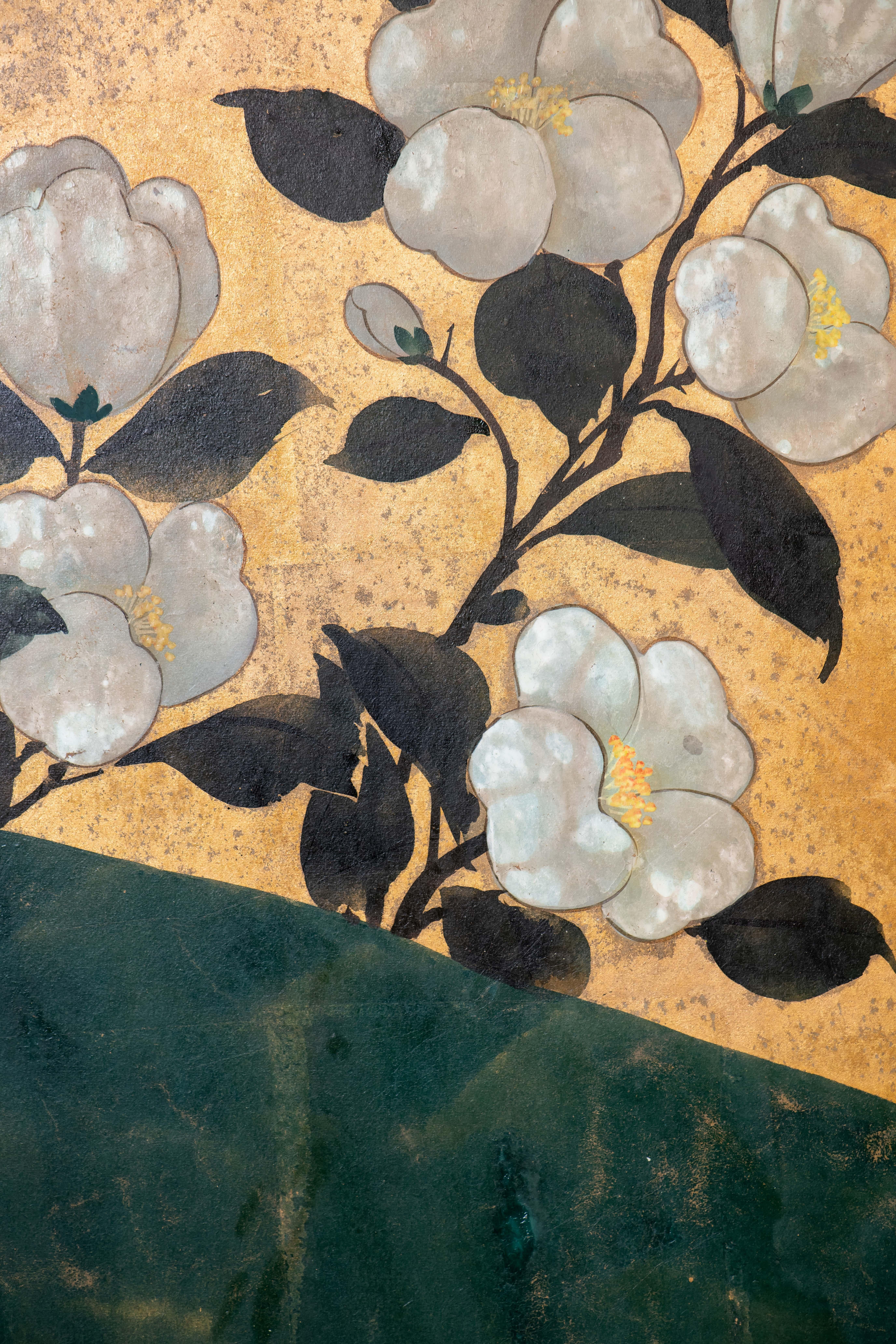 XXIe siècle et contemporain Paravent japonais Byobu des Camellias peint à la main en vente