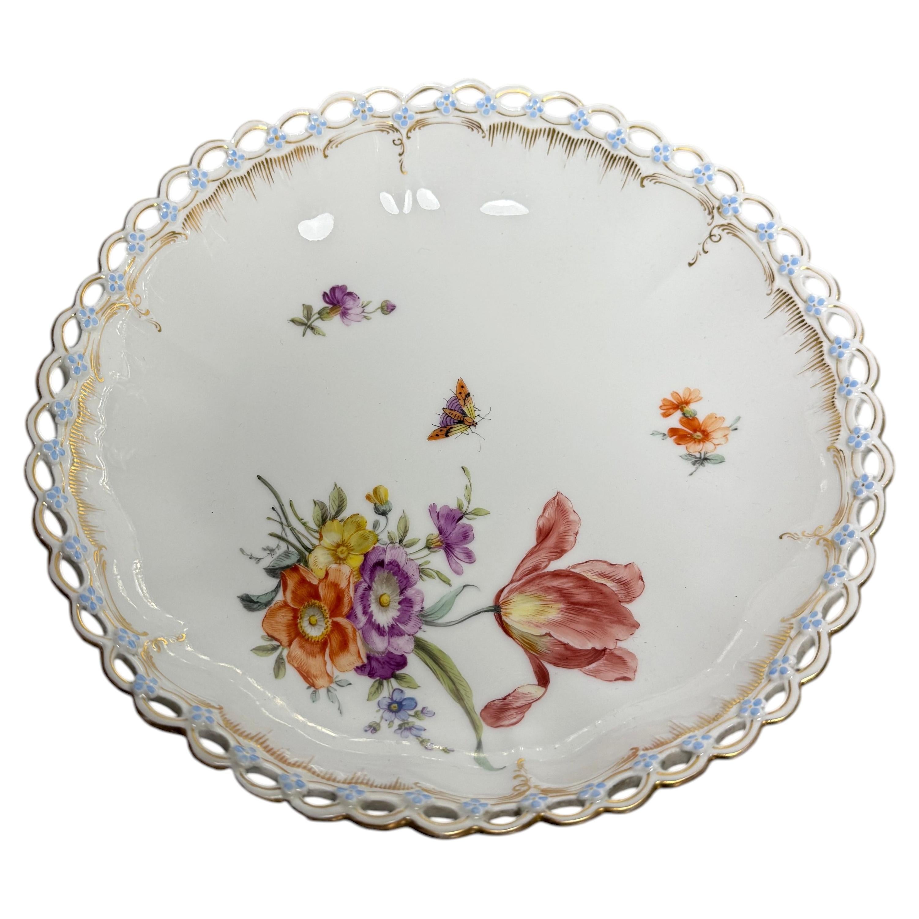 Hand-Painted KPM Berlin Porcelain Serving Dish, Reticulated Rim, 1870 For Sale