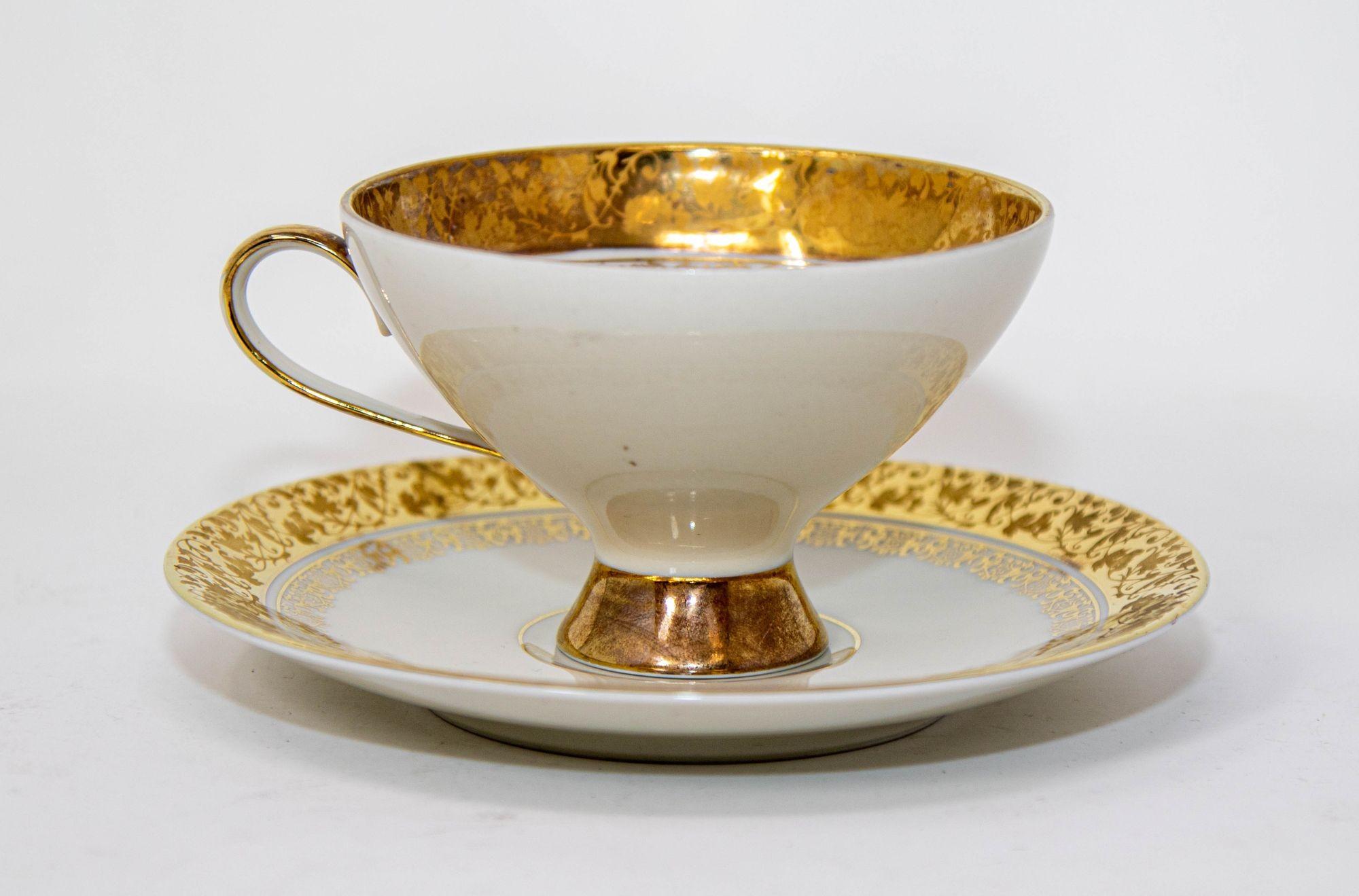 German Hand Painted Kunst Kronach Bavaria Coffee Cup Saucer Fine China 1950 For Sale