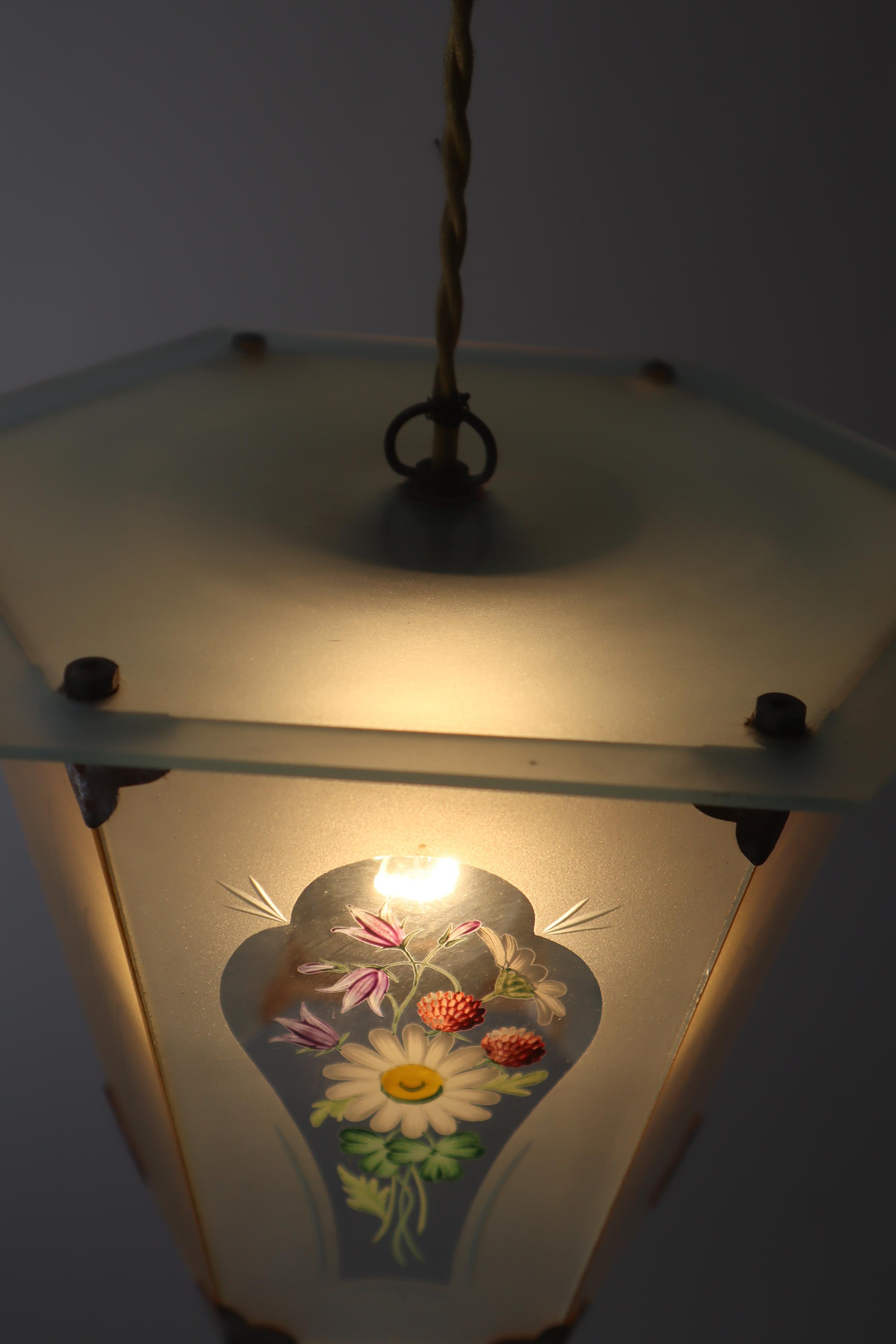 Lámpara farol pintada a mano con flores primaverales Art Decó, Alemania Años 20 en Bueno estado para la venta en Hannover, DE