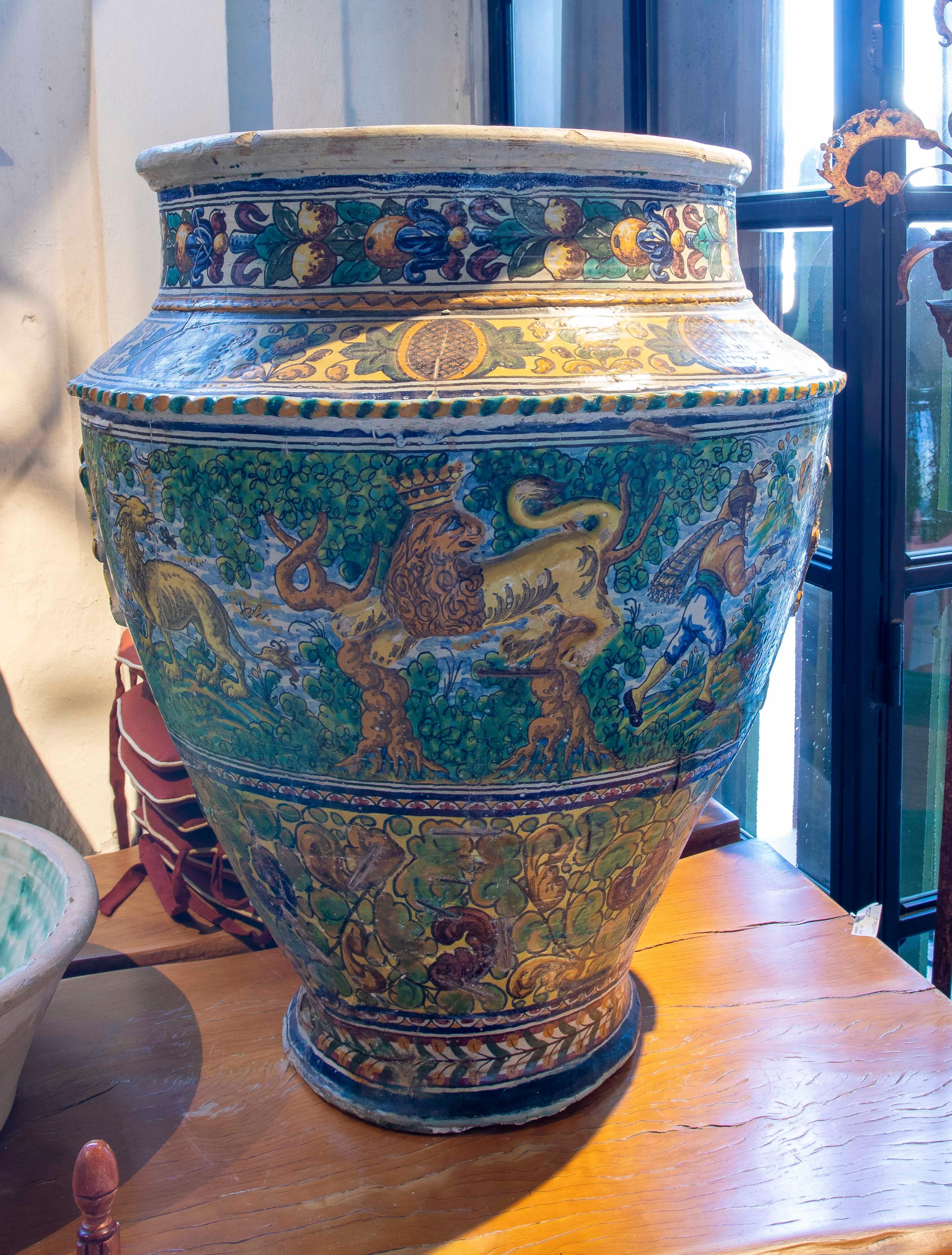 Hand Painted Large Spanish Glazed Ceramic Pottery Pot from Triana (Sevillla) 8