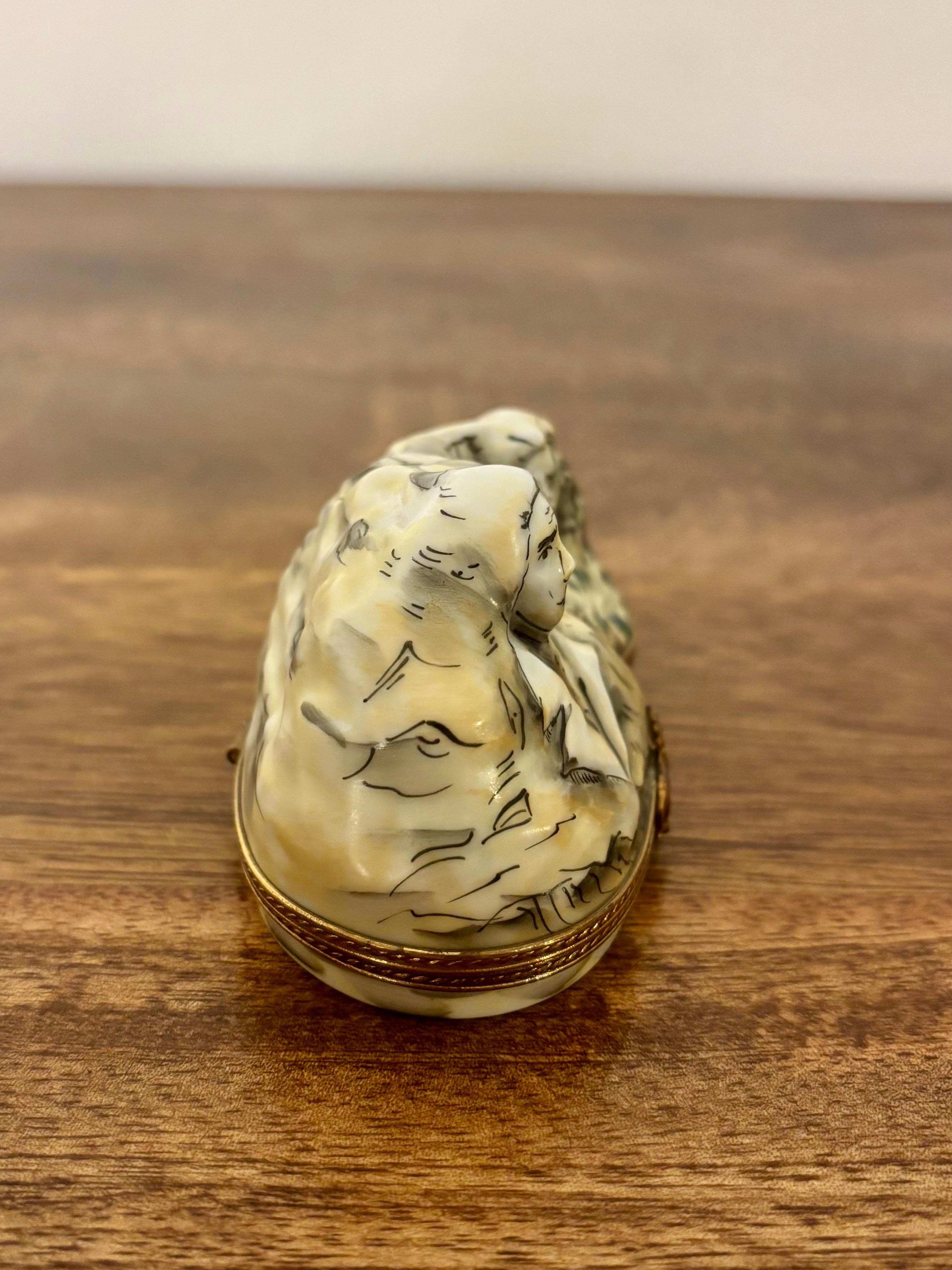 French Hand-Painted Limoges Mount Rushmore Trinket Box For Sale