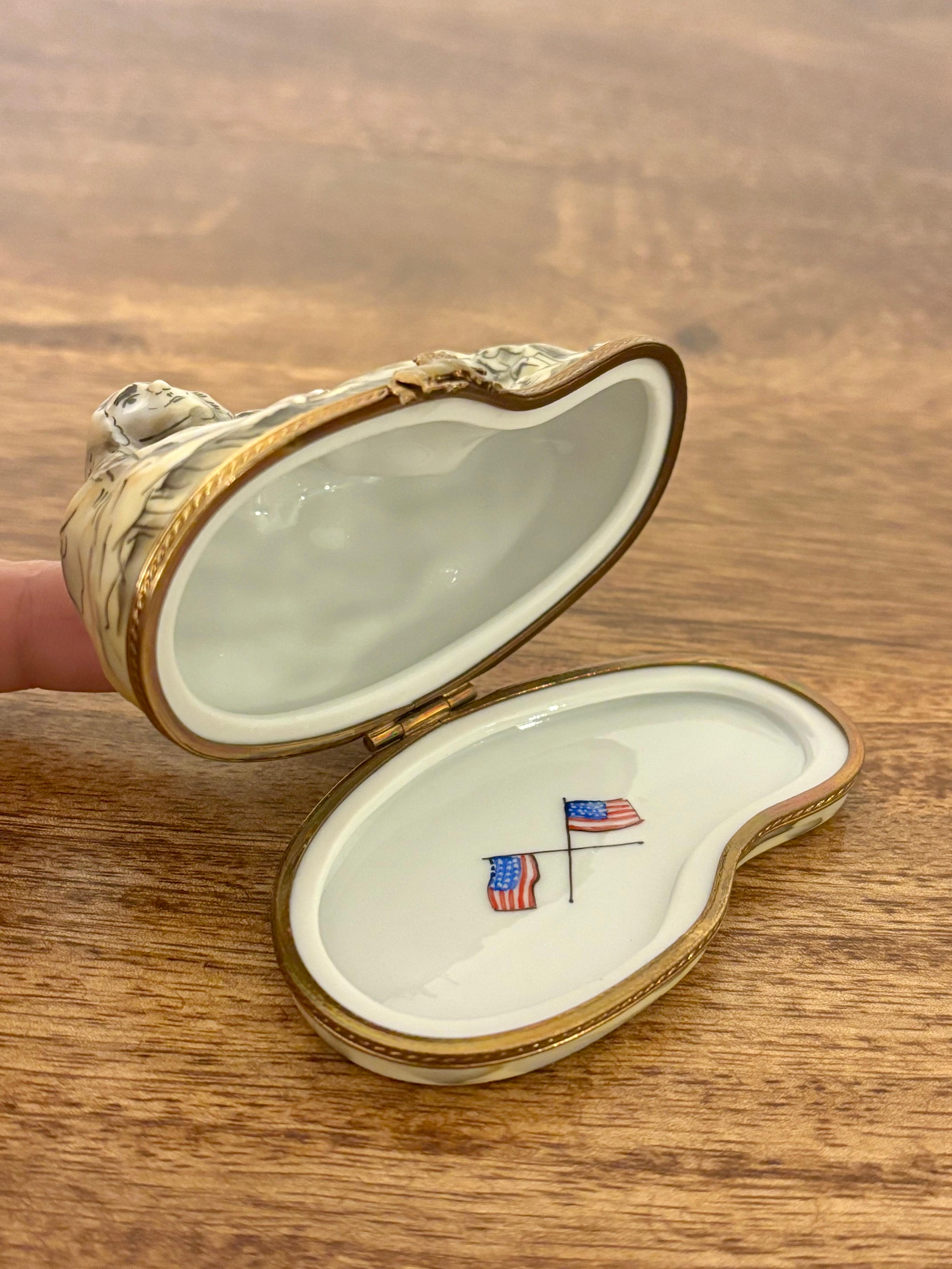 Metal Hand-Painted Limoges Mount Rushmore Trinket Box For Sale