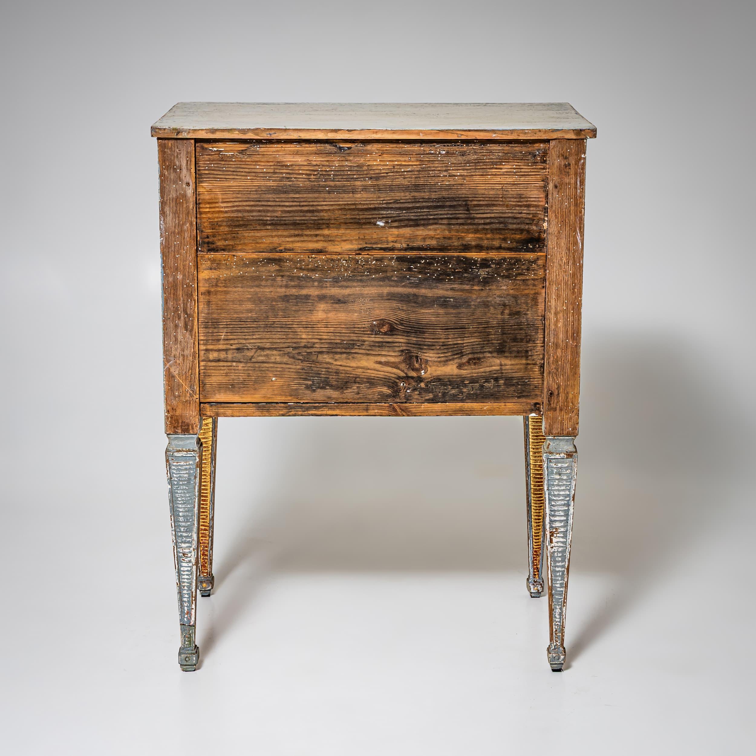 XVIII secolo Hand-Painted Louis XVI Chest of Drawers with Gilt Accents, Late 18th Century in vendita