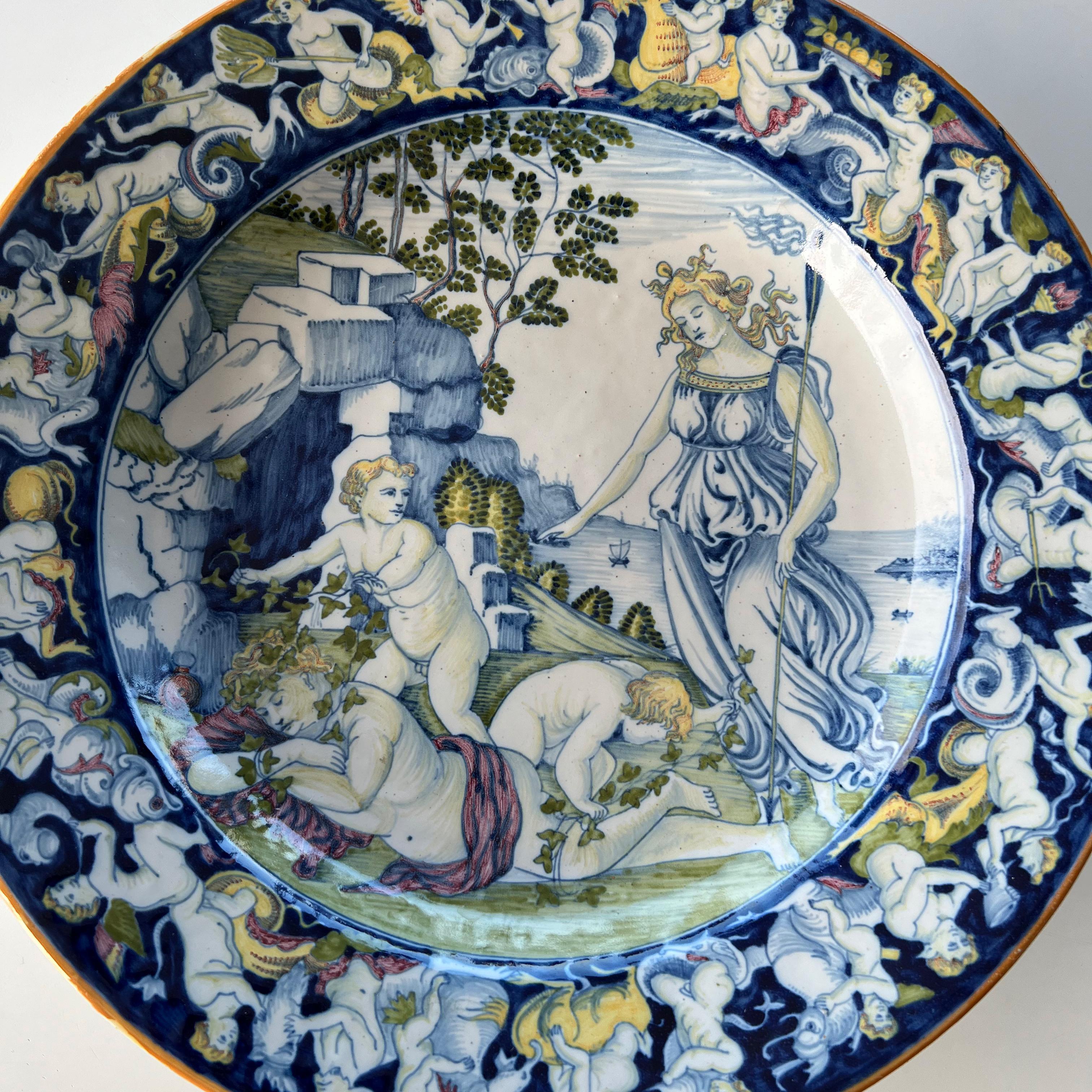 Italian Hand painted majolica platter in the style of Jacopo Schiavon di Cafaggiolo For Sale