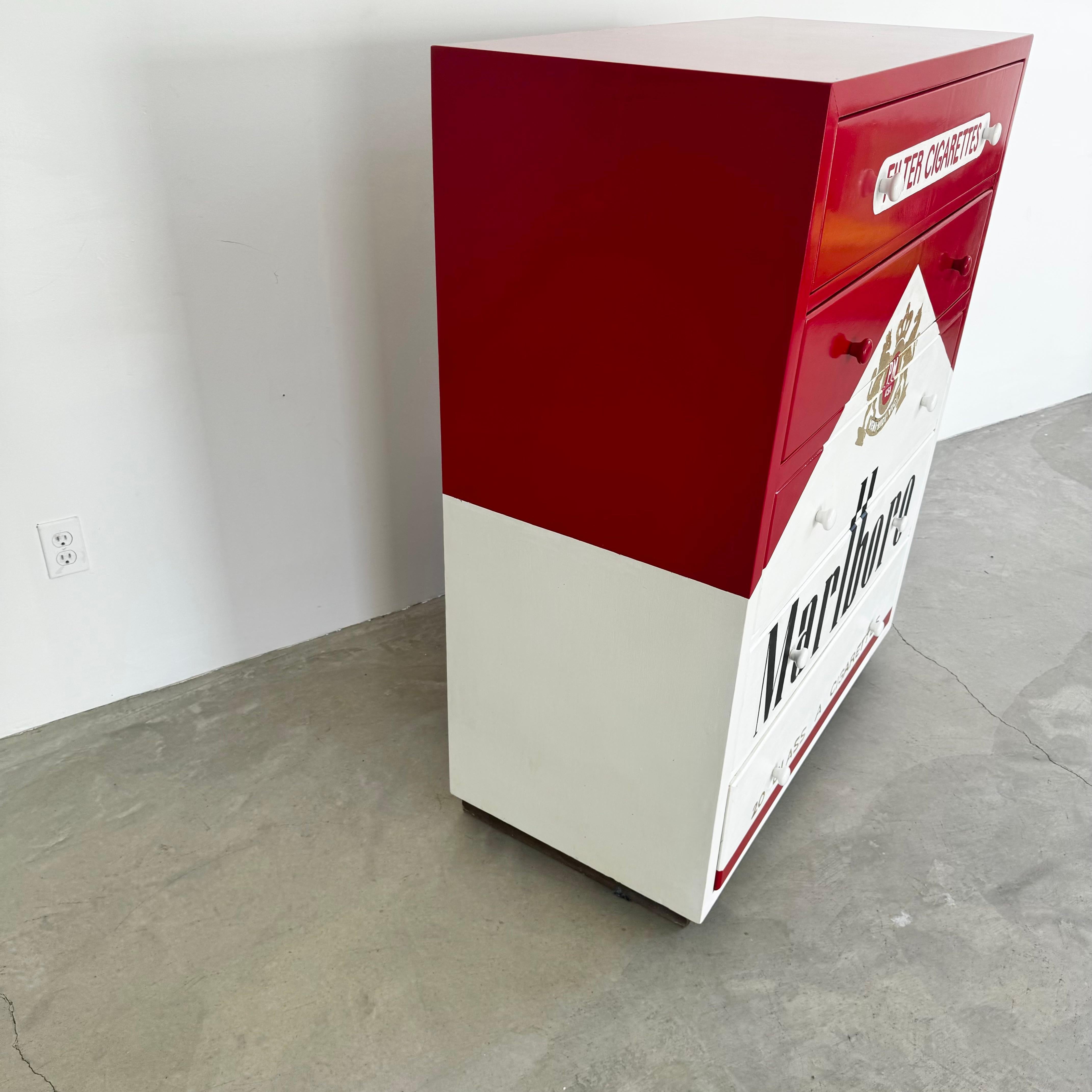 Handbemalte Marlboro-Kommode, 1990er-Jahre, USA 7