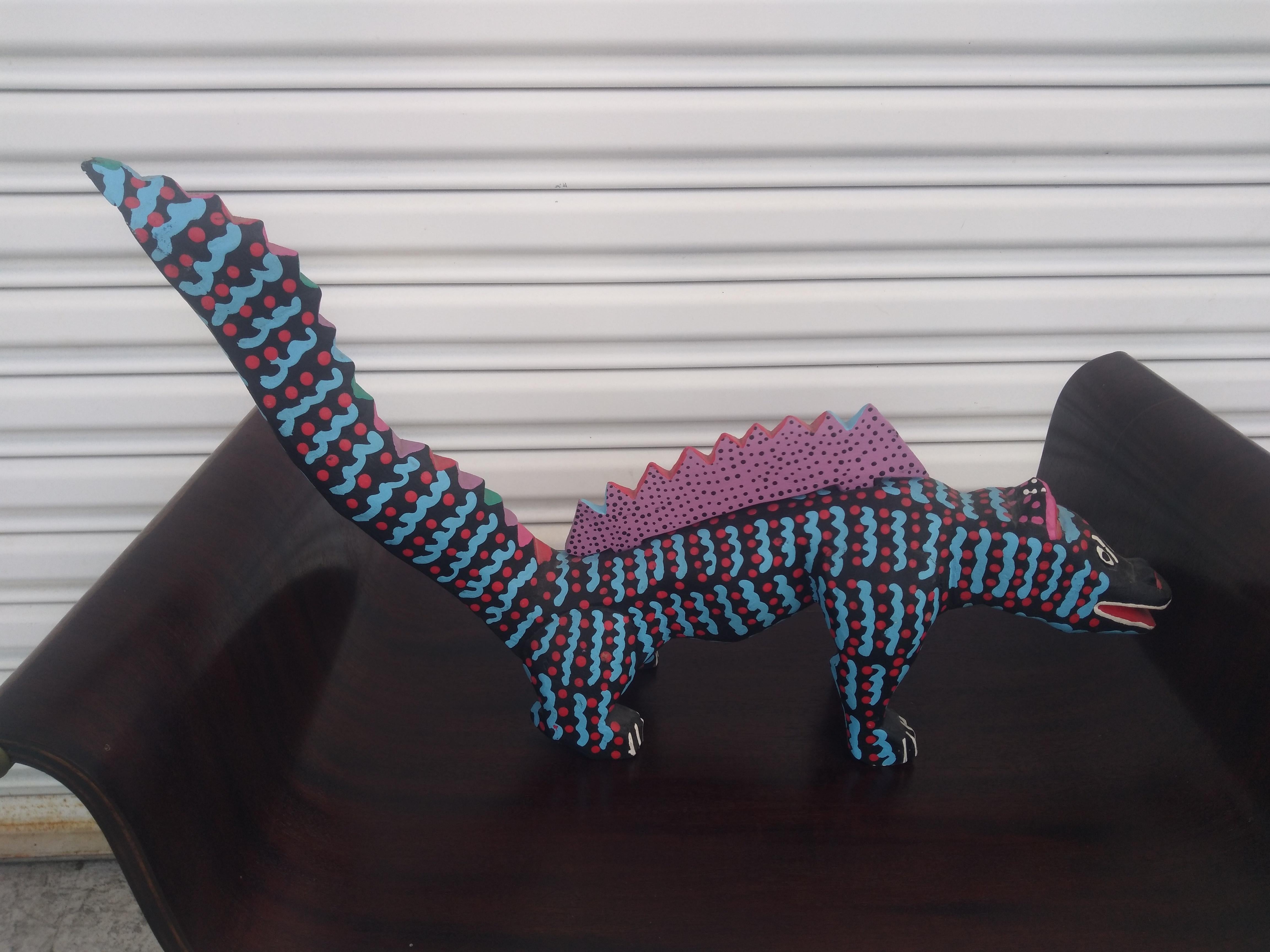Scultura di iguana messicana dipinta a mano In condizioni buone in vendita a Pasadena, TX