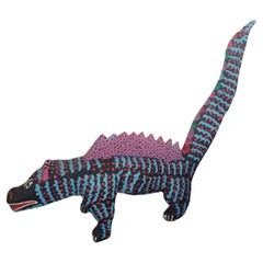 Scultura di iguana messicana dipinta a mano