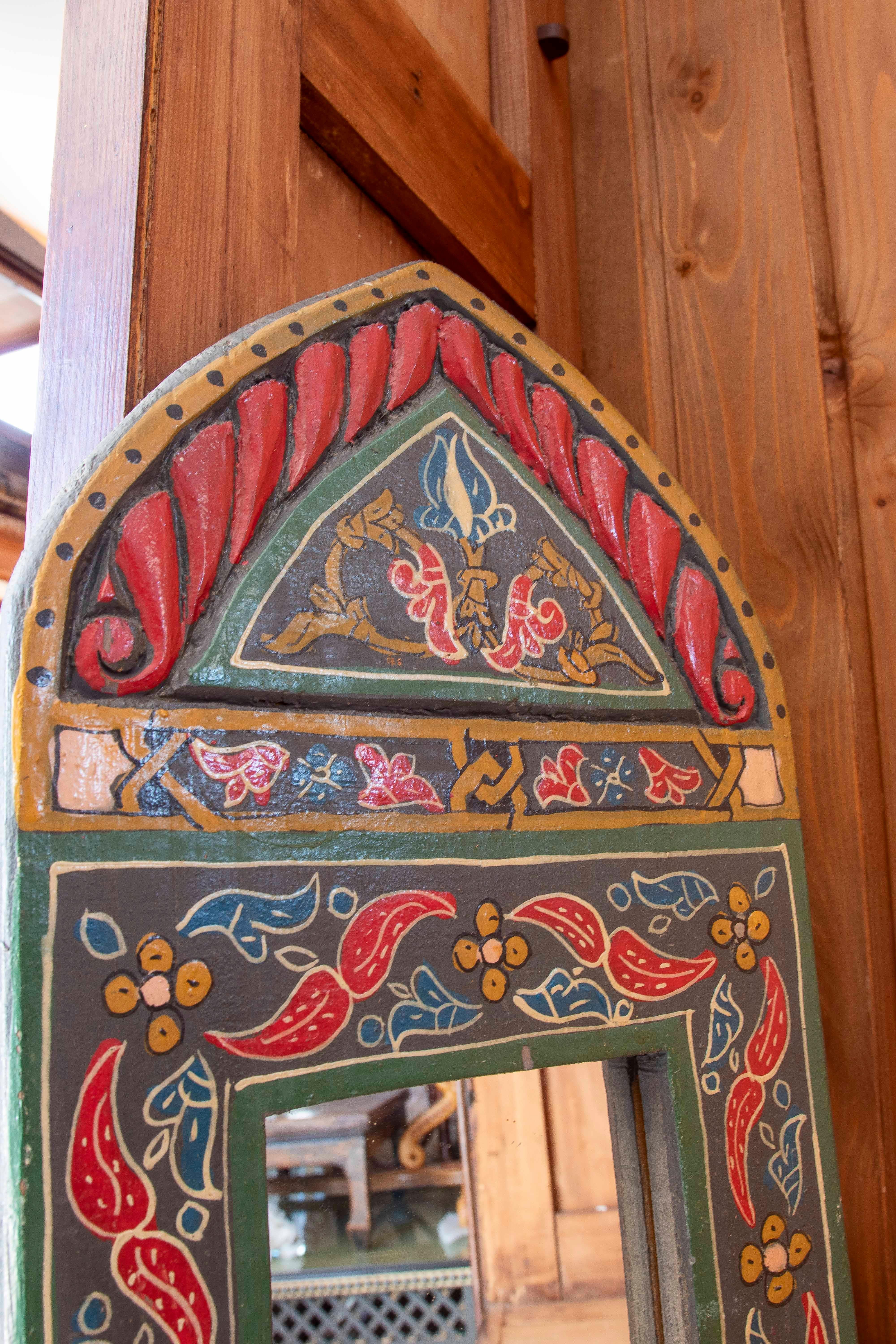Espejo de Pared de Madera Estilo Morisco Pintado a Mano con Adornos siglo XX en venta