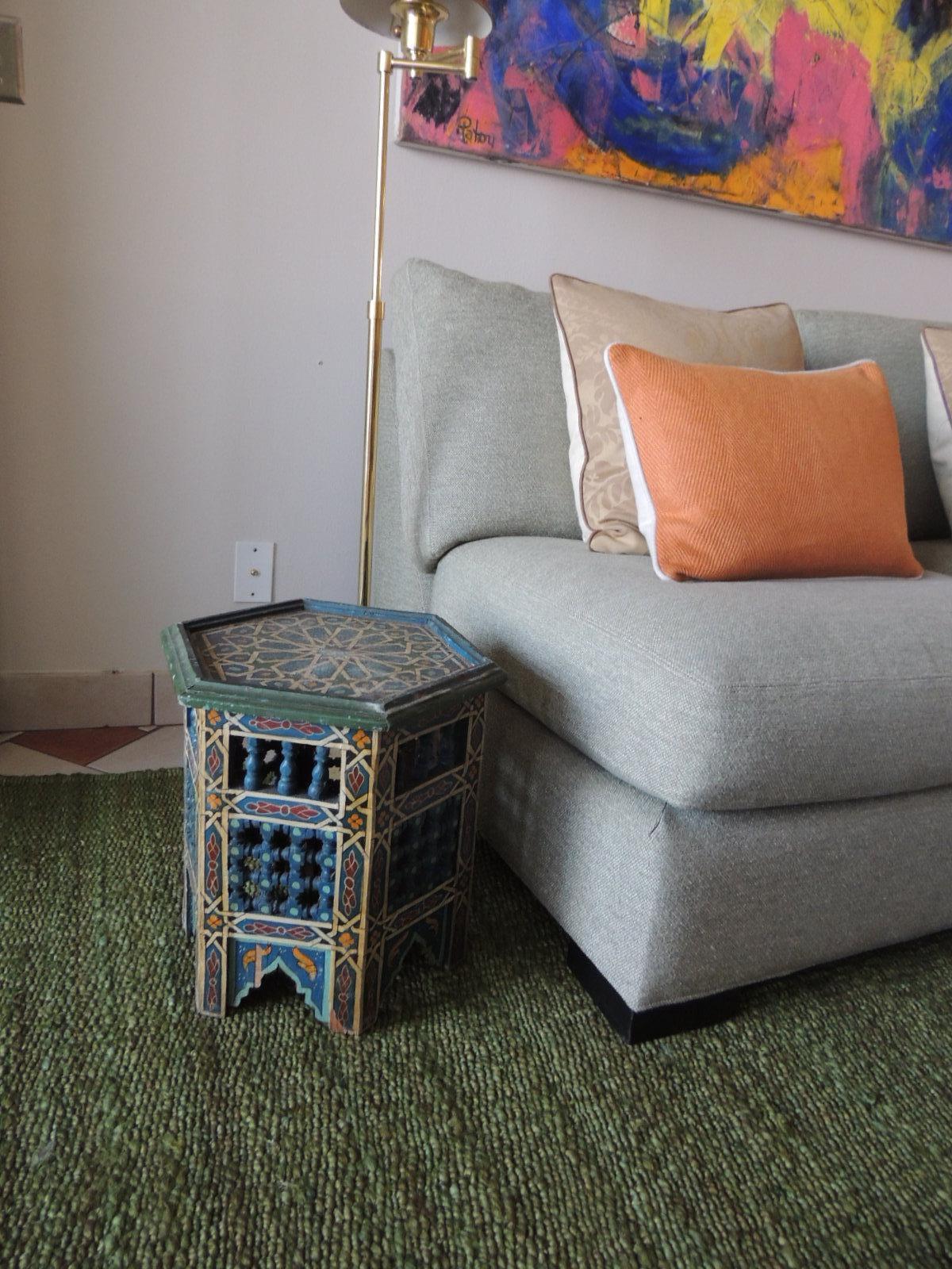 Hand Painted Moroccan Handcrafted Side Table In Good Condition In Oakland Park, FL