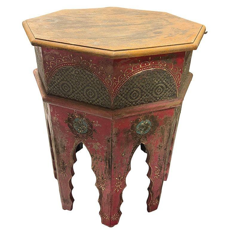 Hand Painted Moroccan Hexagon Wooden Boho Side Table w/ Brass Inlays (Unbekannt) im Angebot