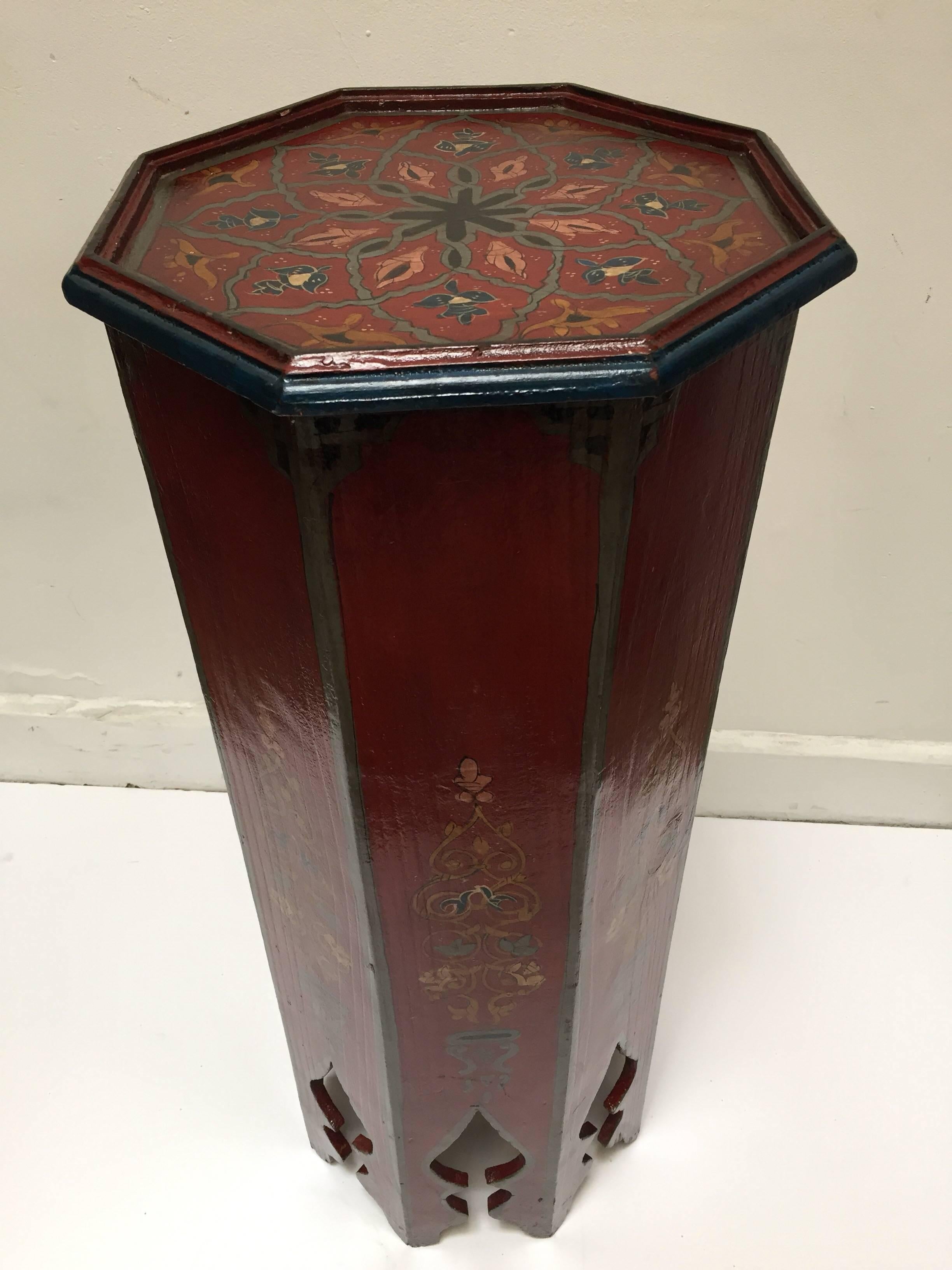 1960s Moroccan Moorish Pedestal Octagonal Table For Sale 3