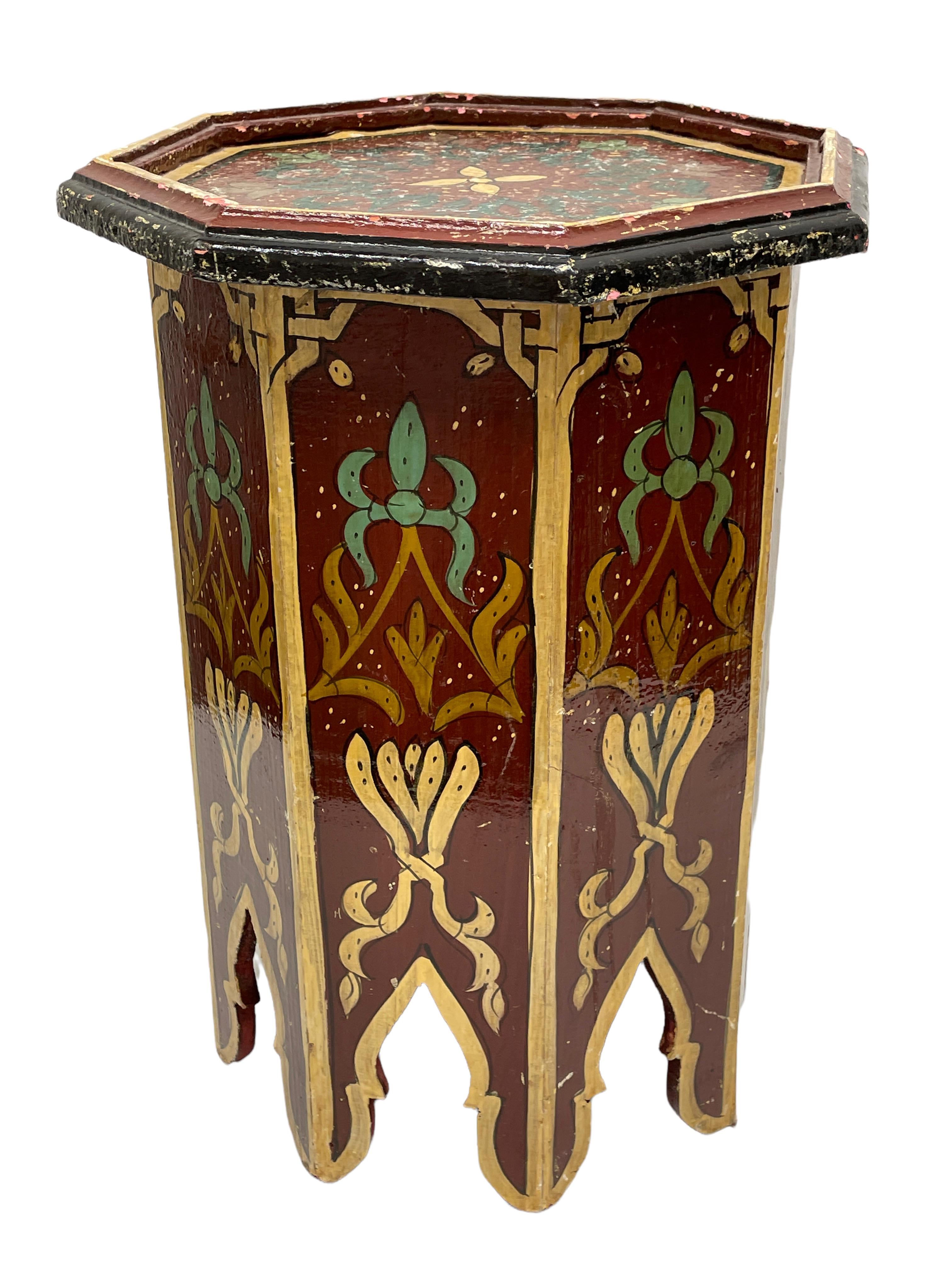Moroccan Style Diminutive Painted Hexagonal Table In Good Condition In Nuernberg, DE