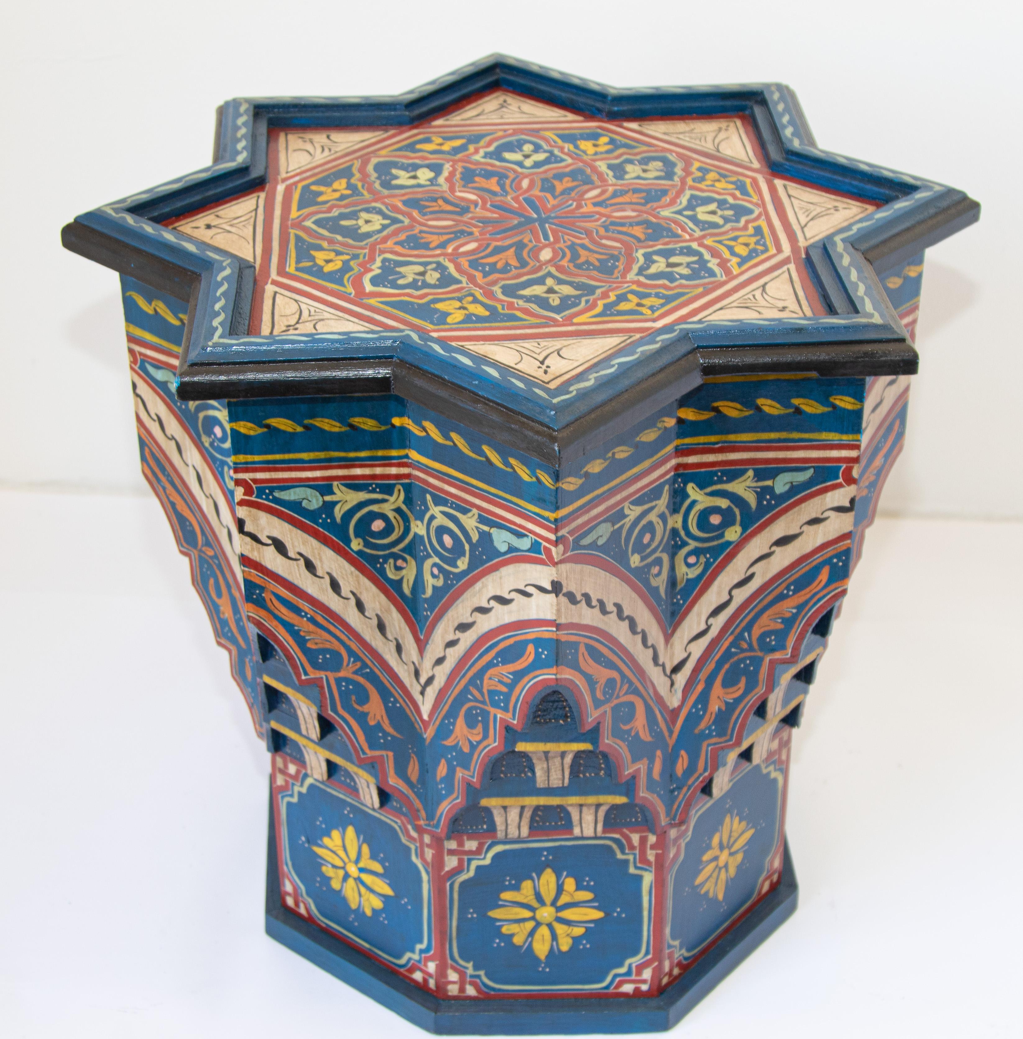 Moroccan Side Table Hand Painted Wood in Moorish Style 1960s In Good Condition For Sale In North Hollywood, CA