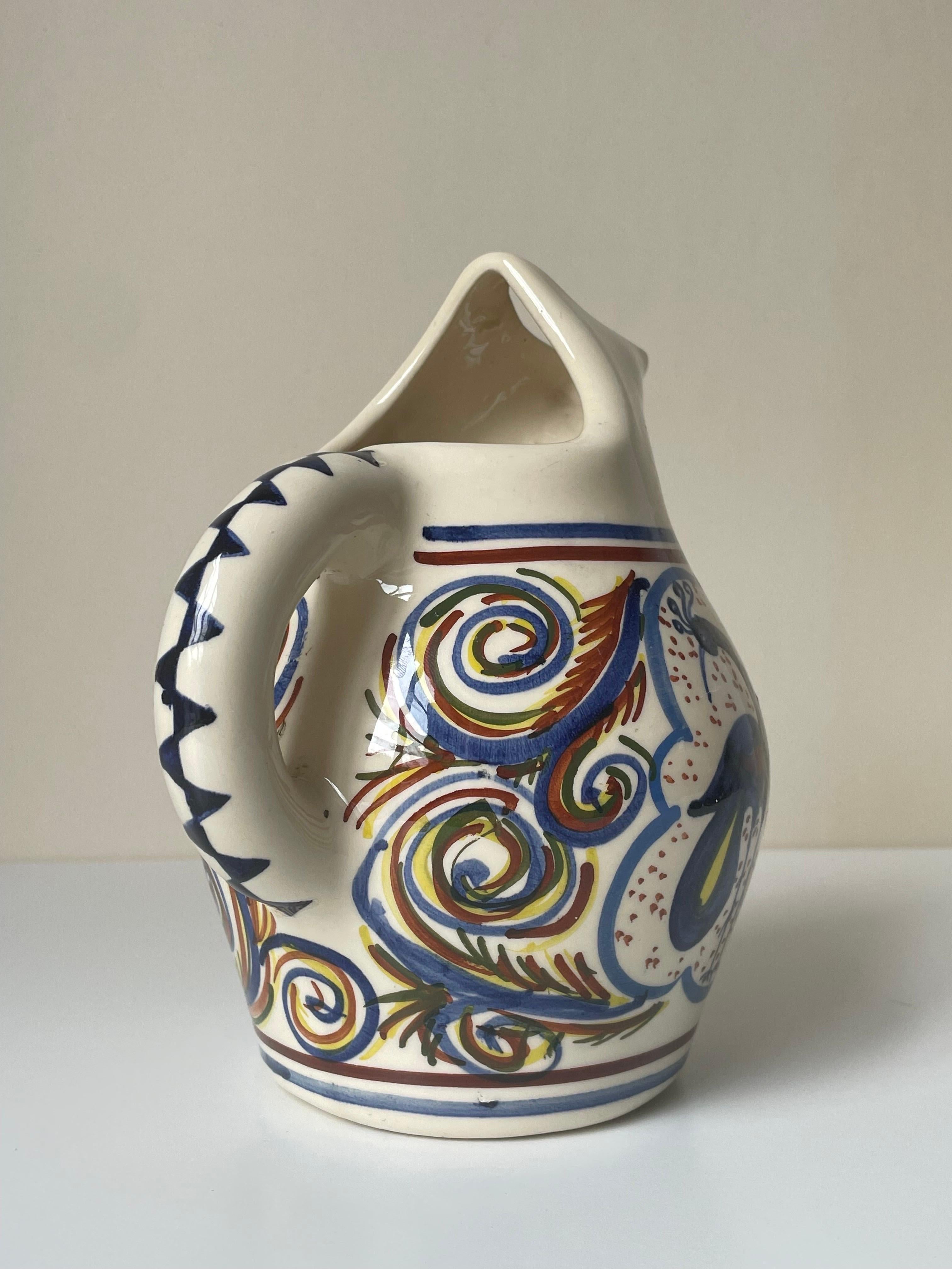 Mid-Century Modern Pichet en céramique multicolore peint à la main en vente