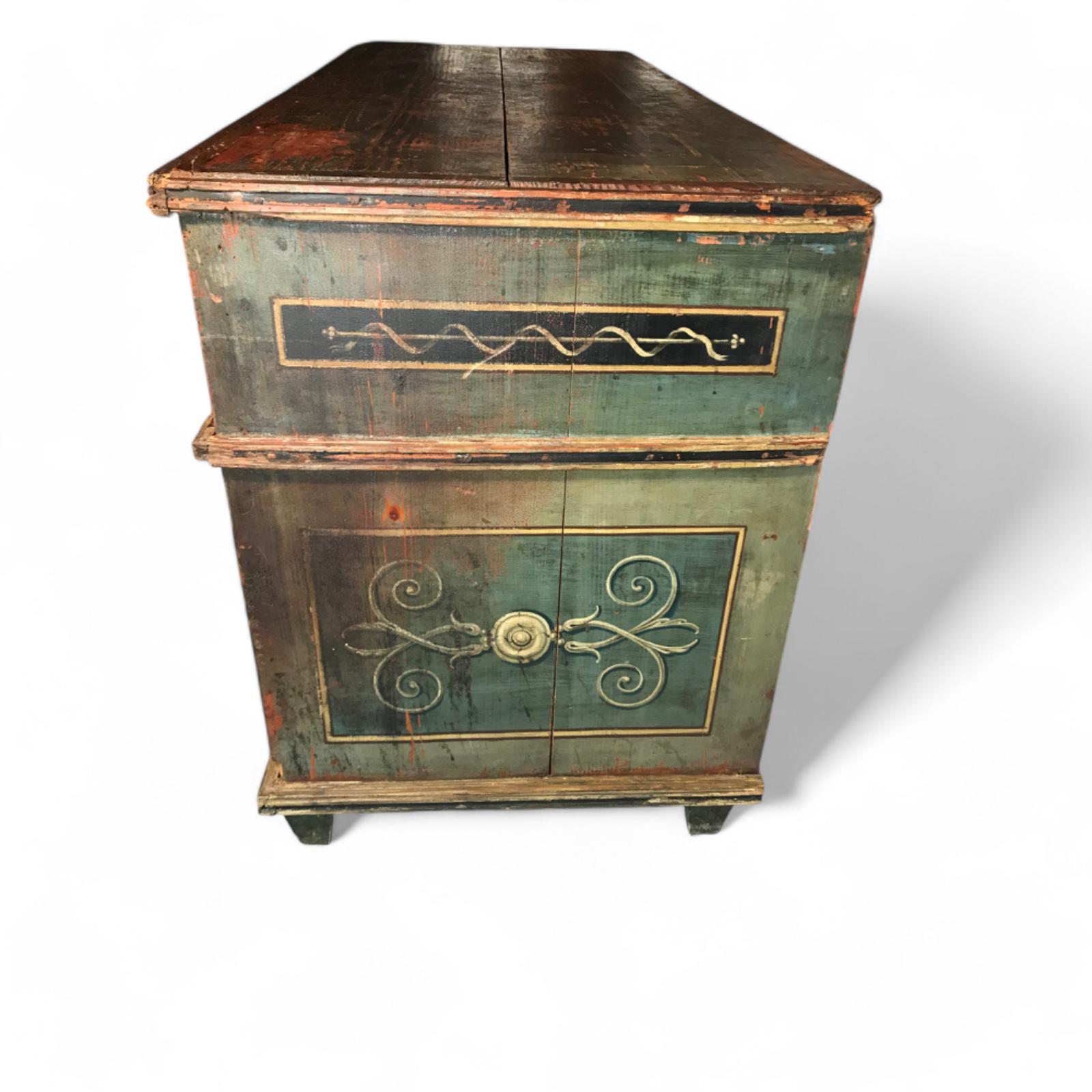 Hand-Painted Neoclassical Chest of Drawers South Germany, 1780 2
