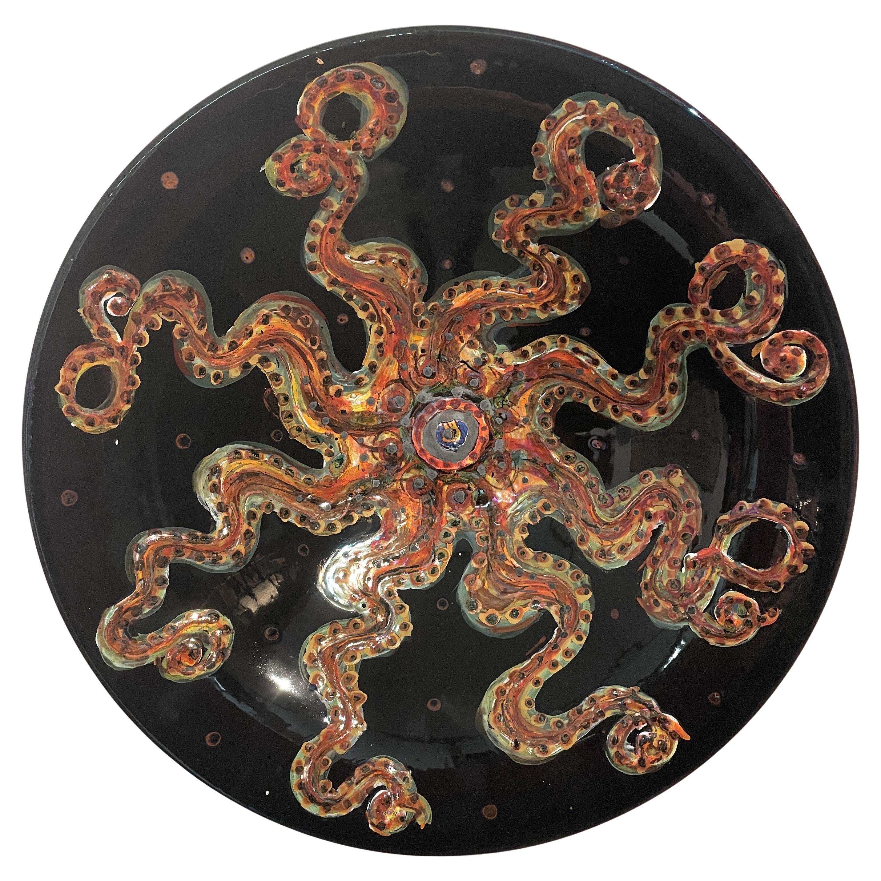 Handbemalte Oktopus-Keramikschale Italy Contemporary  Fayence des 21. Jahrhunderts im Angebot