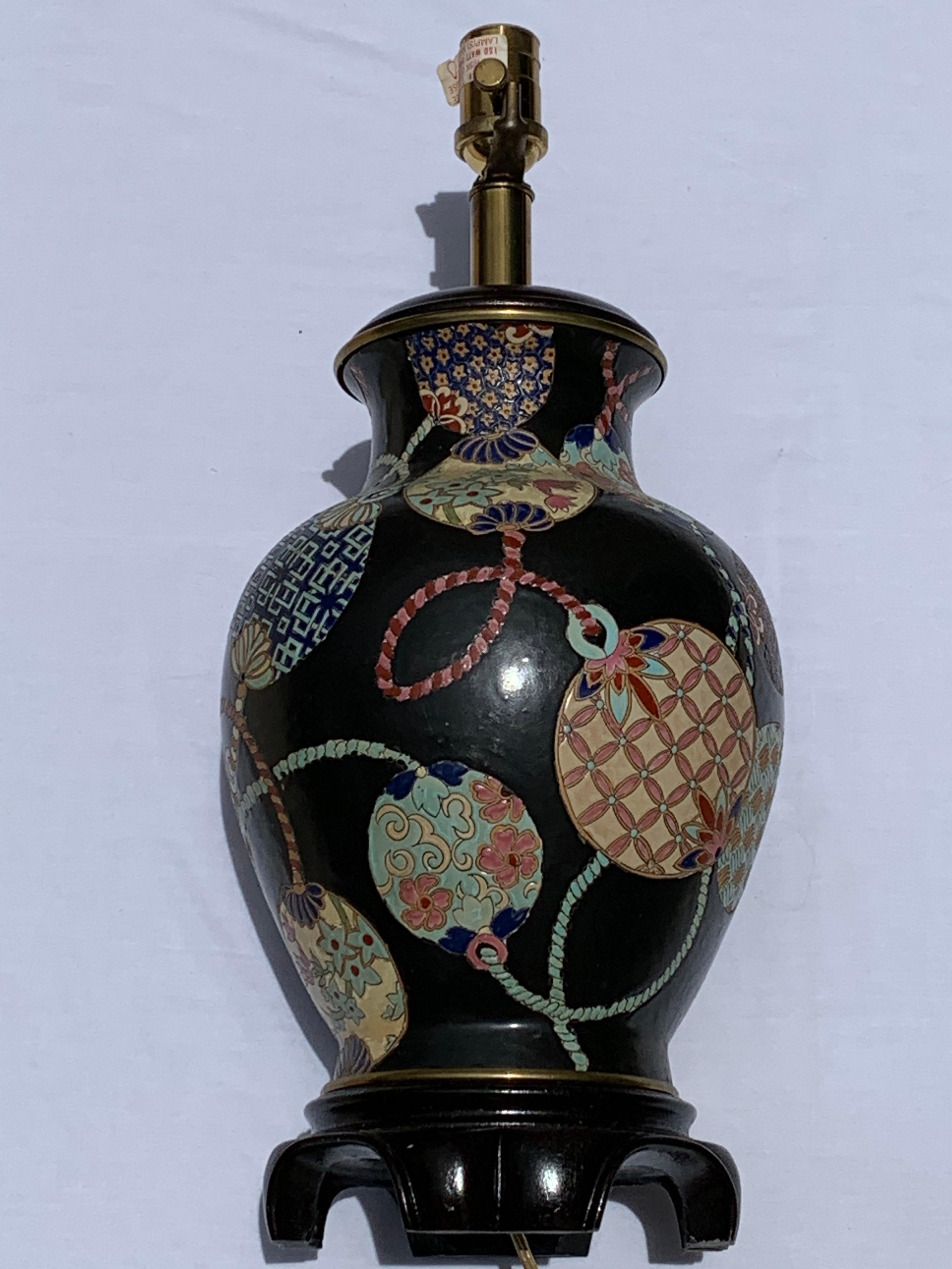 Hand Painted Oriental Ceramic Table Lamp 6