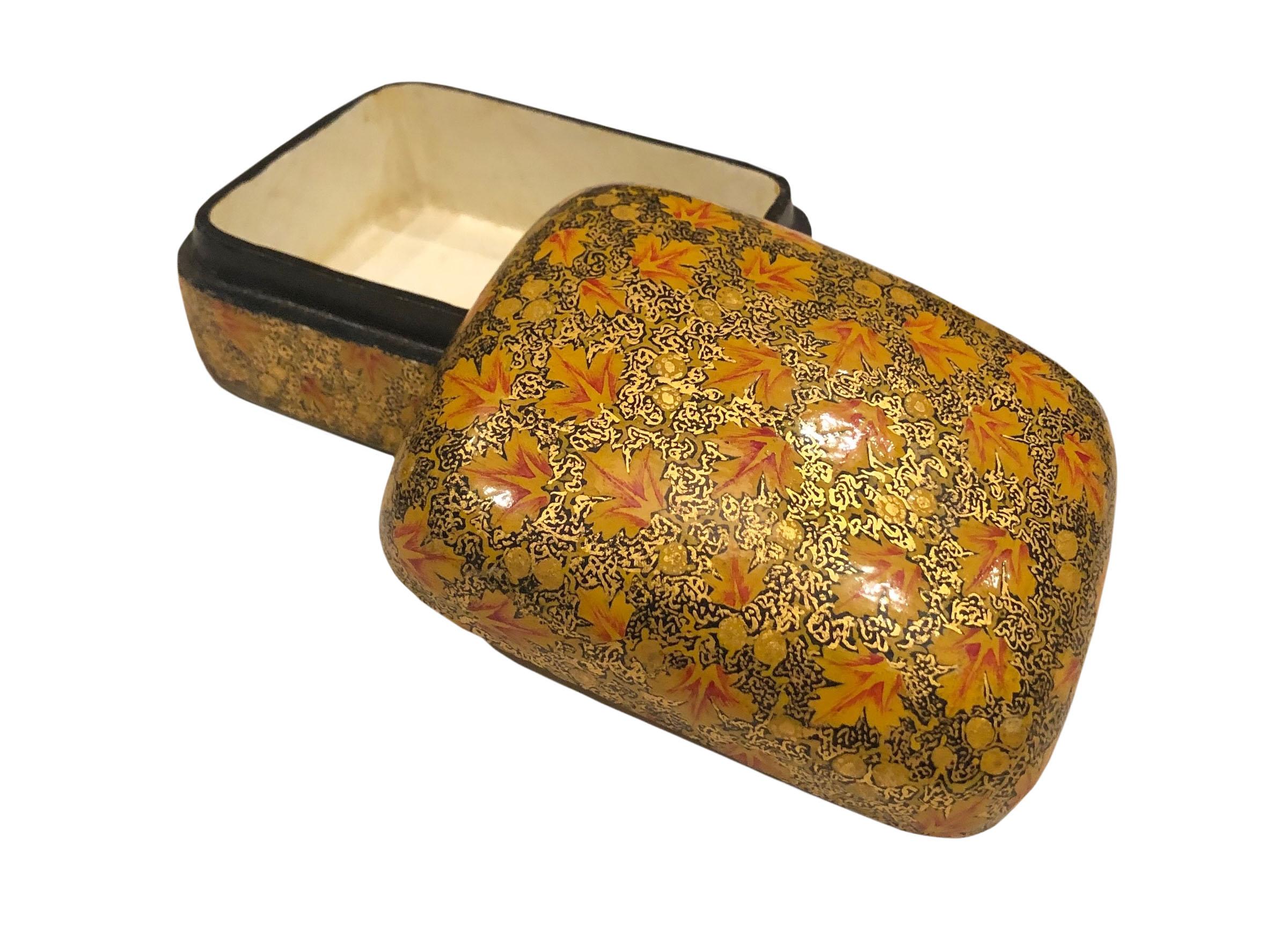 Hand Painted Papier Mâché Domed Top Box In Good Condition For Sale In Tampa, FL