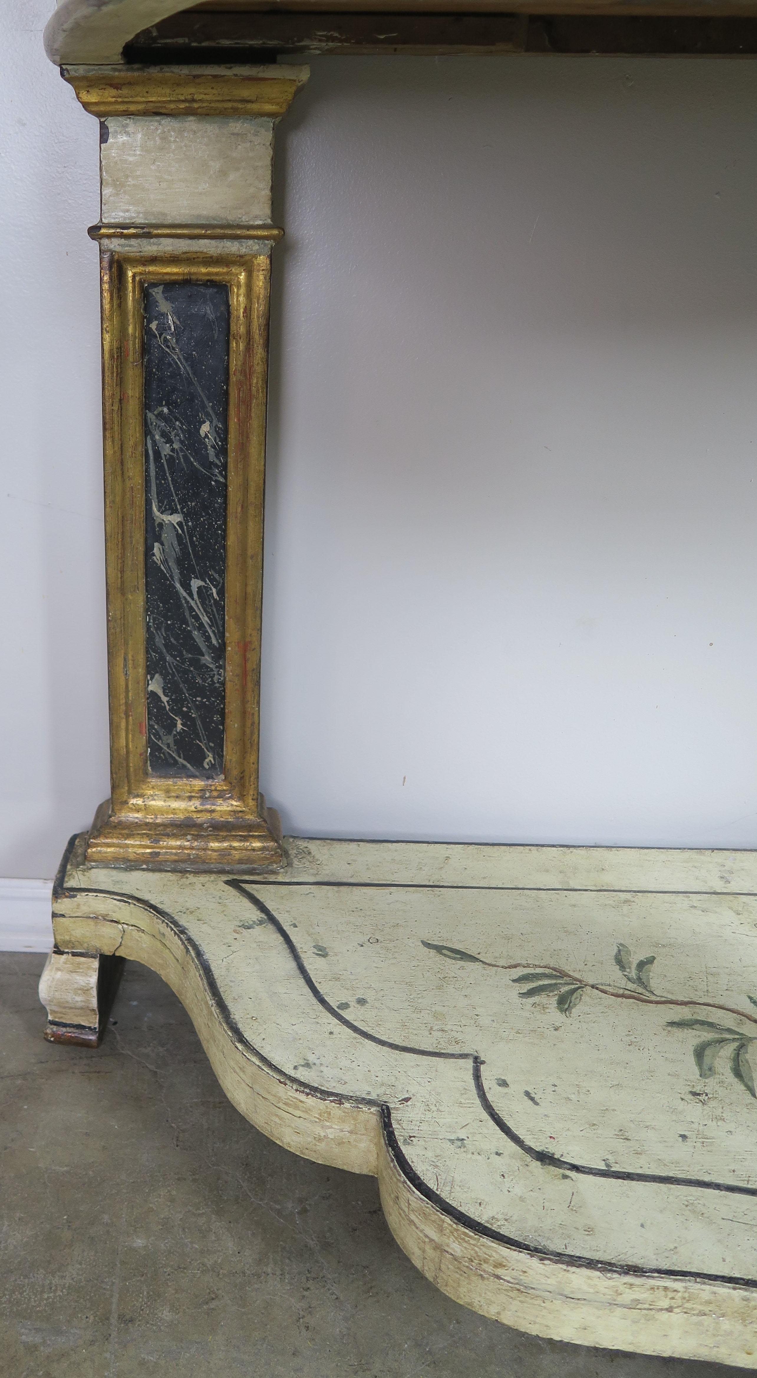 Hand Painted and Parcel Gilt English Console Table (Handbemalt)