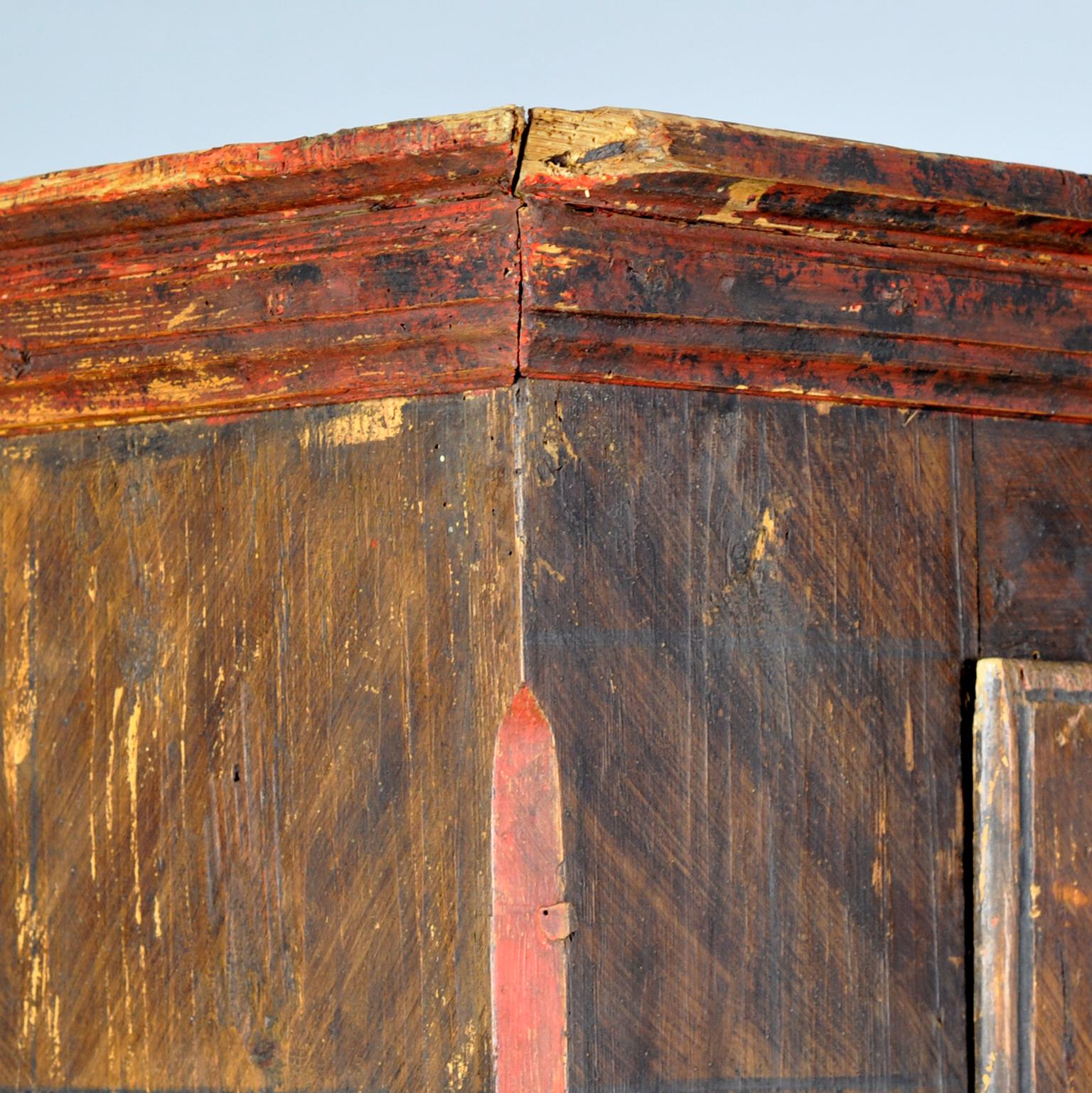 armoire en pin peinte à la main, vers 1850 en vente 5