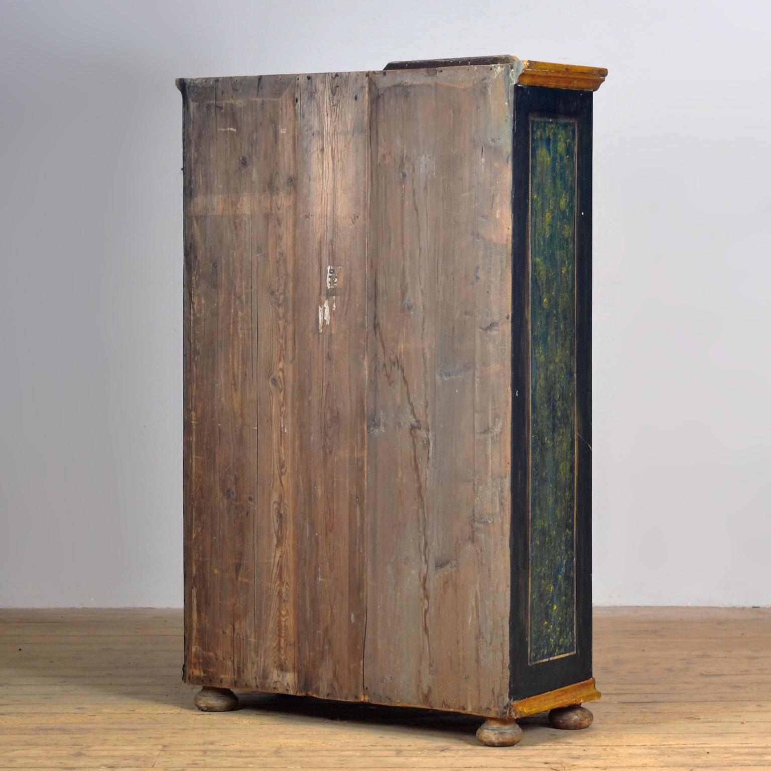 Armario nupcial de pino pintado a mano, anno 1782 en venta 12
