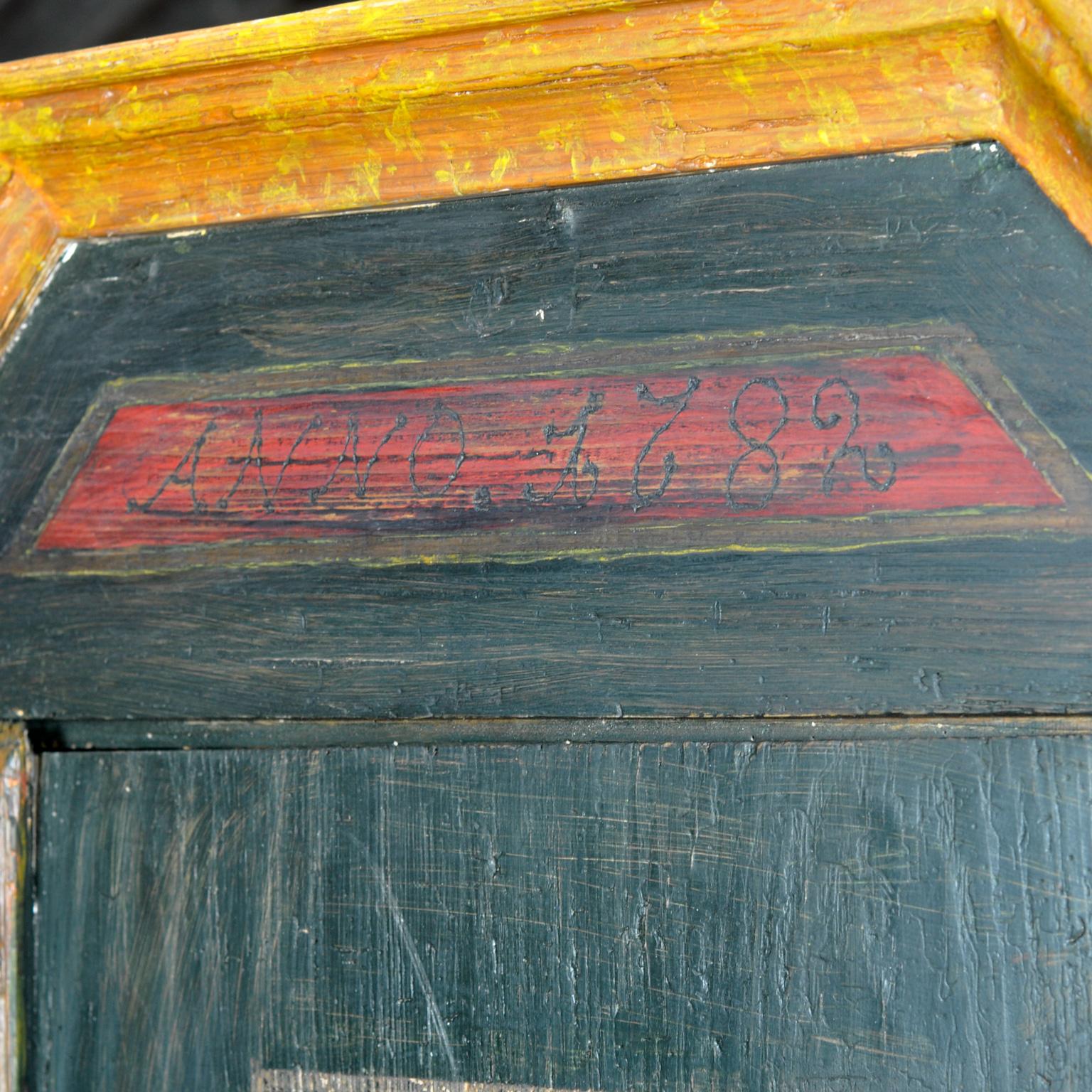 Armario nupcial de pino pintado a mano, anno 1782 en venta 2